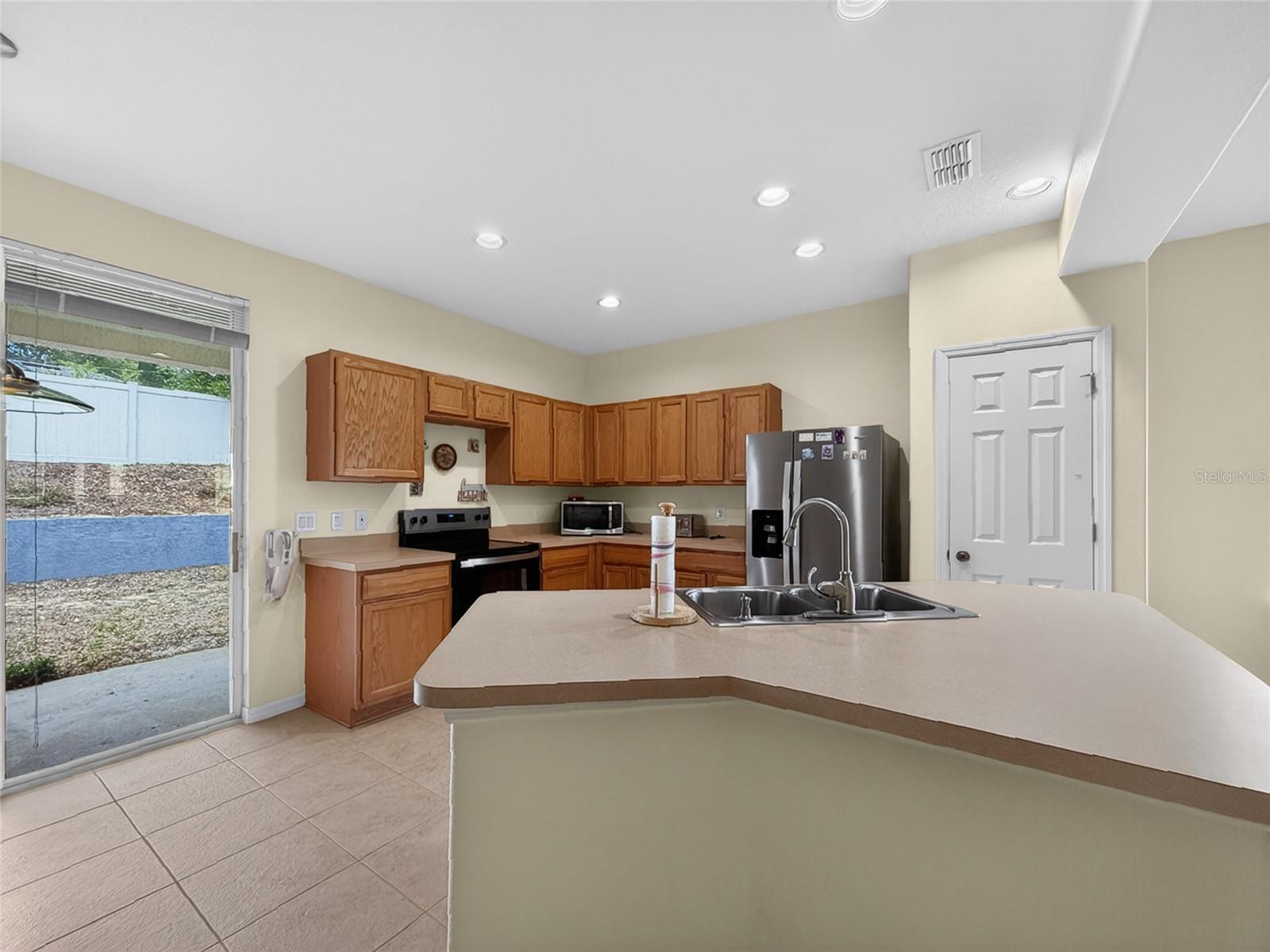 25143 Chipshot, Sorrento, FL 32776
