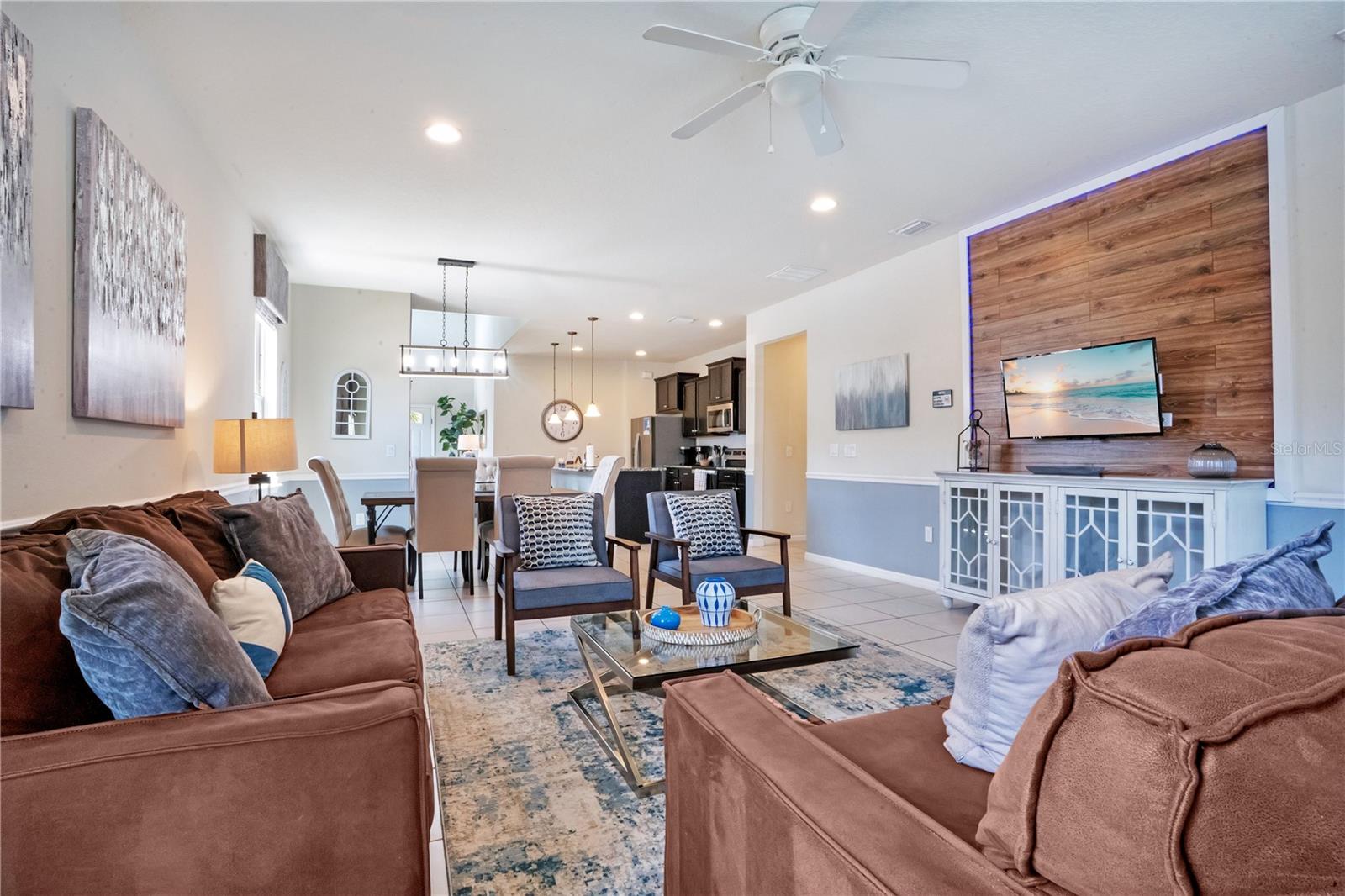 8936 Prague, Kissimmee, FL 34747