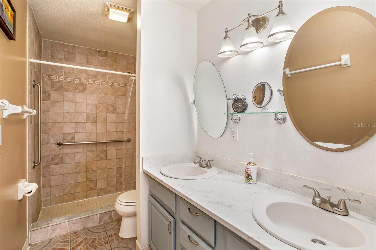 17249 Holly, Umatilla, FL 32784