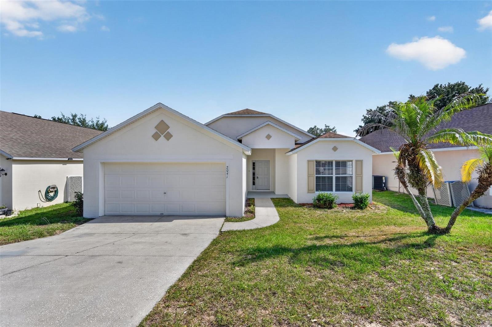 2041 Newtown, Groveland, FL 34736