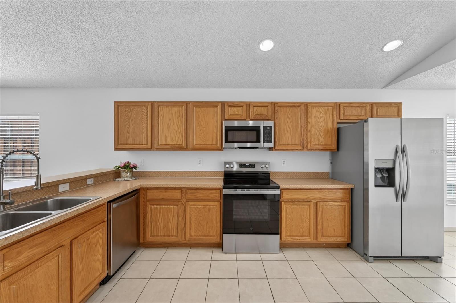 2041 Newtown, Groveland, FL 34736
