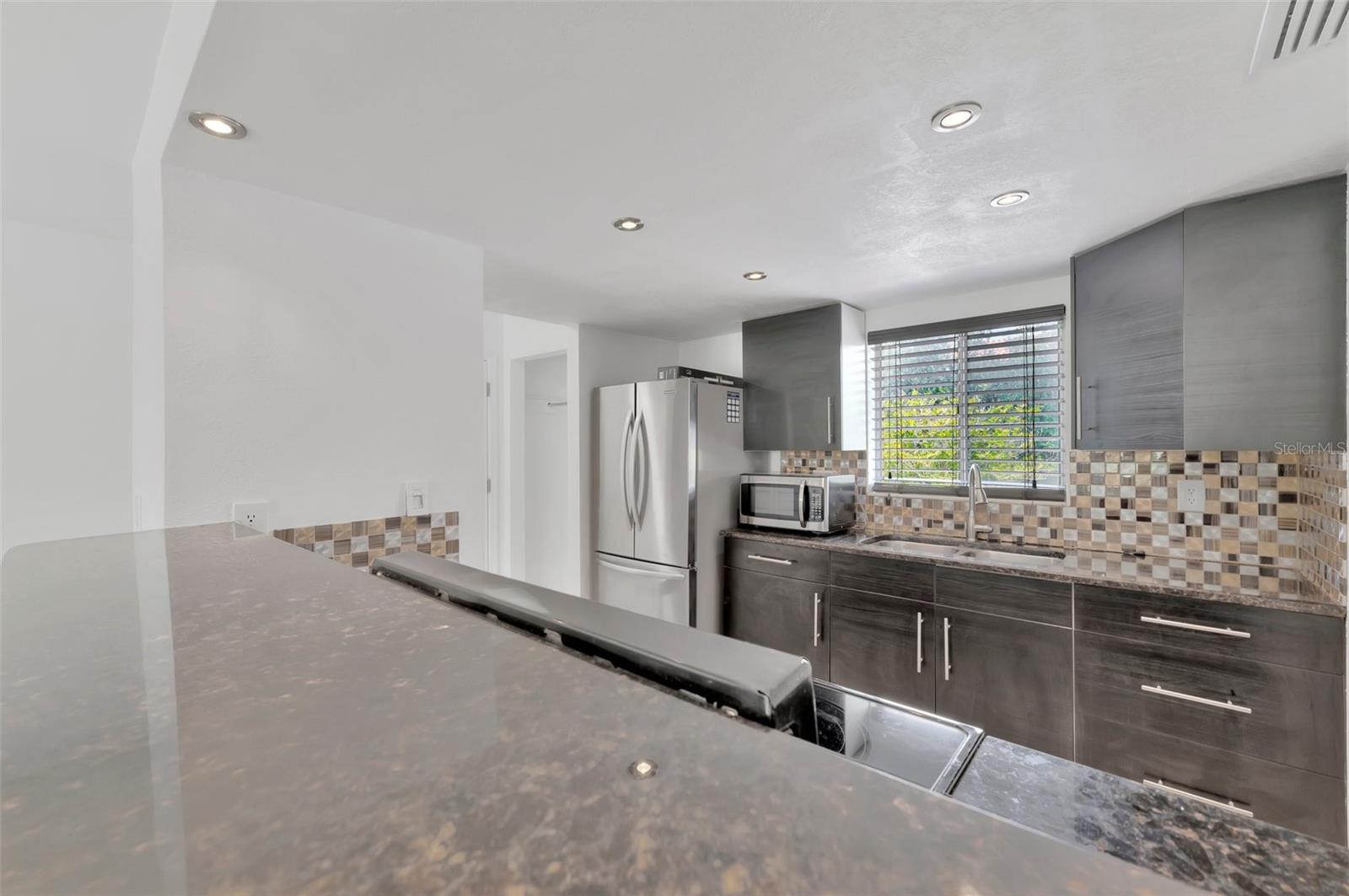 592 100th Unit 201, St Petersburg, FL 33702