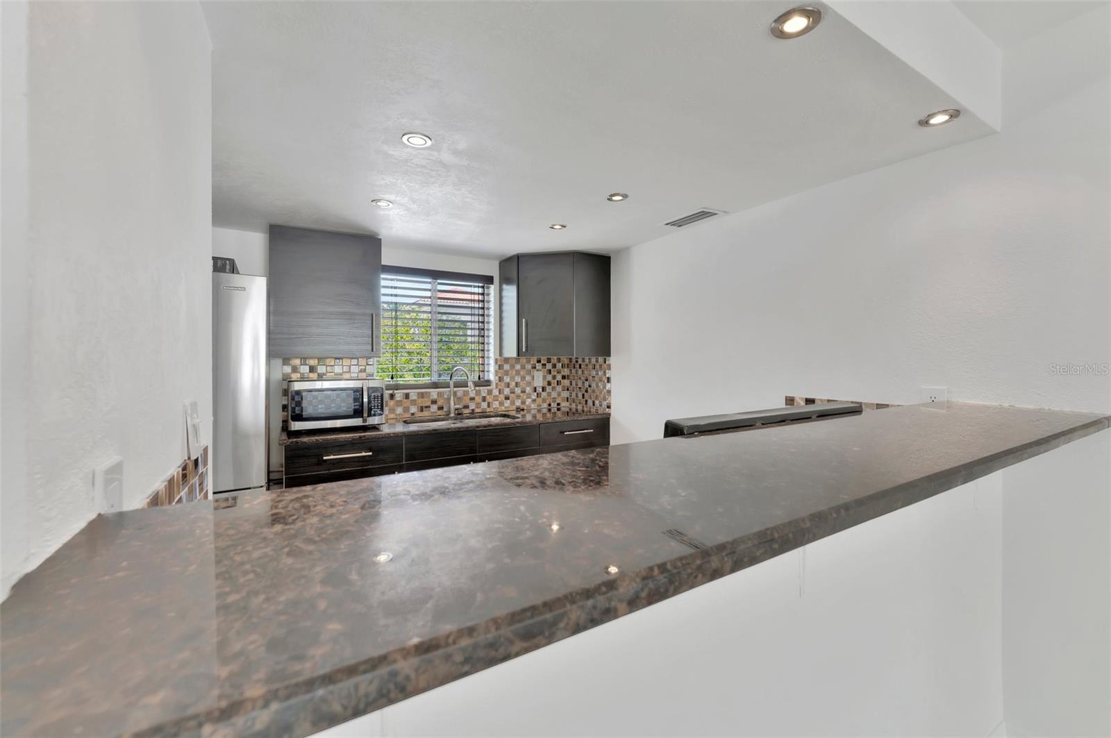 592 100th Unit 201, St Petersburg, FL 33702