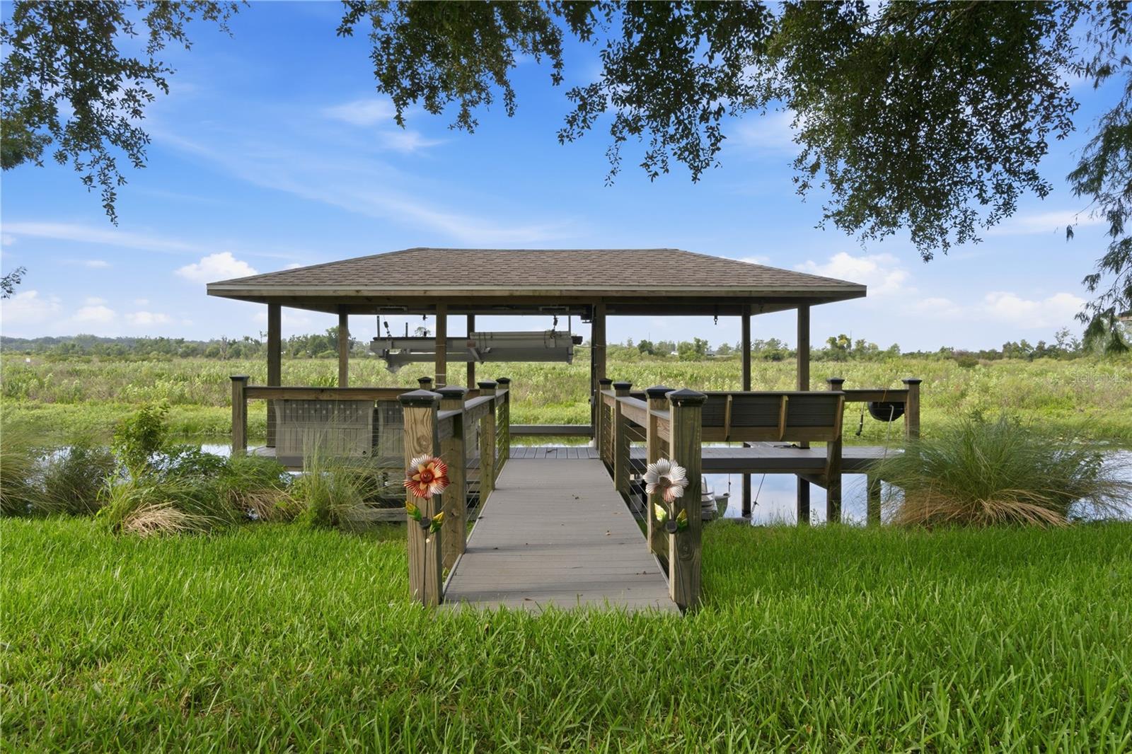 718 Barefoot Bay, Groveland, FL 34736