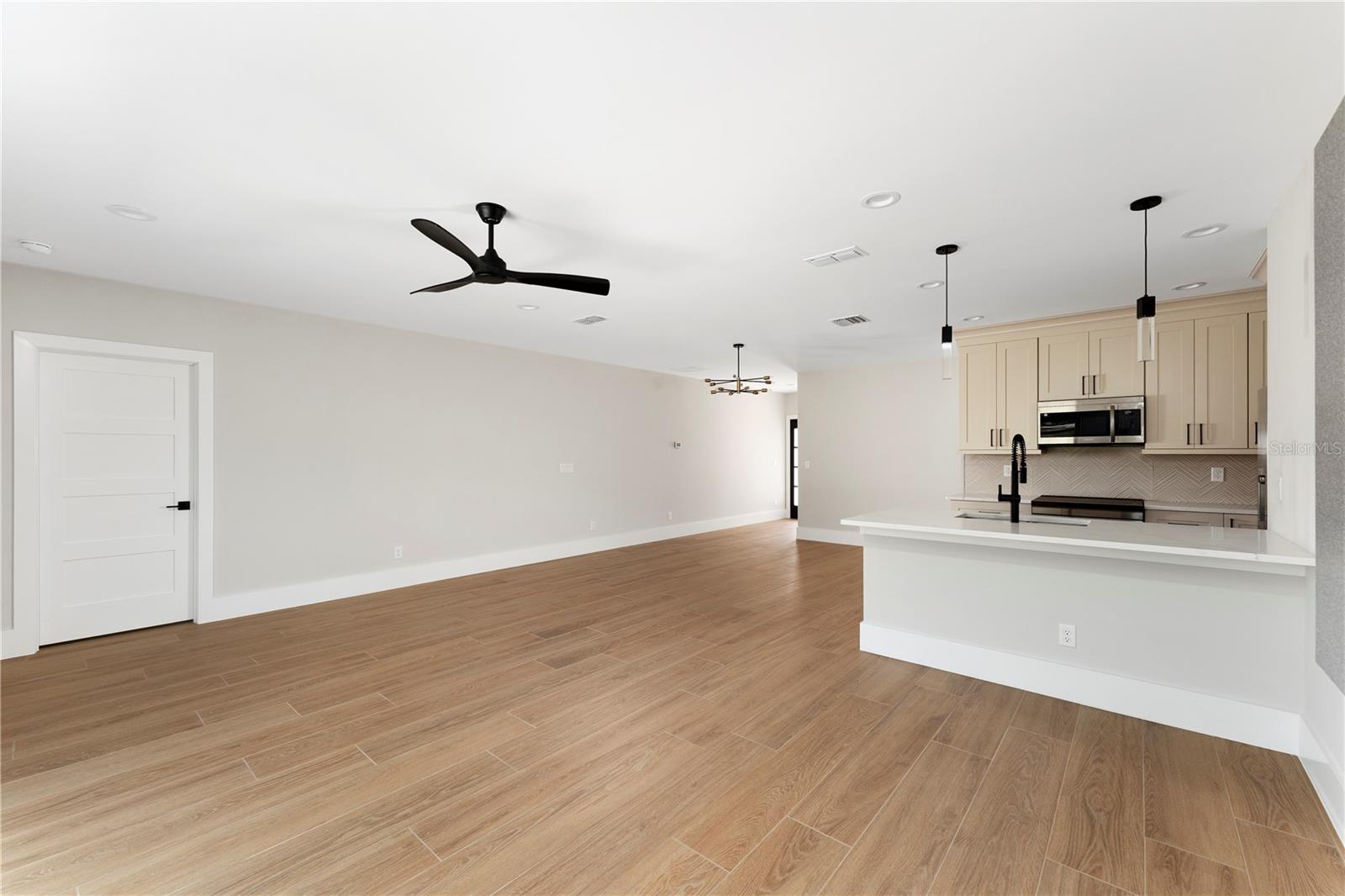 457 Riverview, Sanford, FL 32771