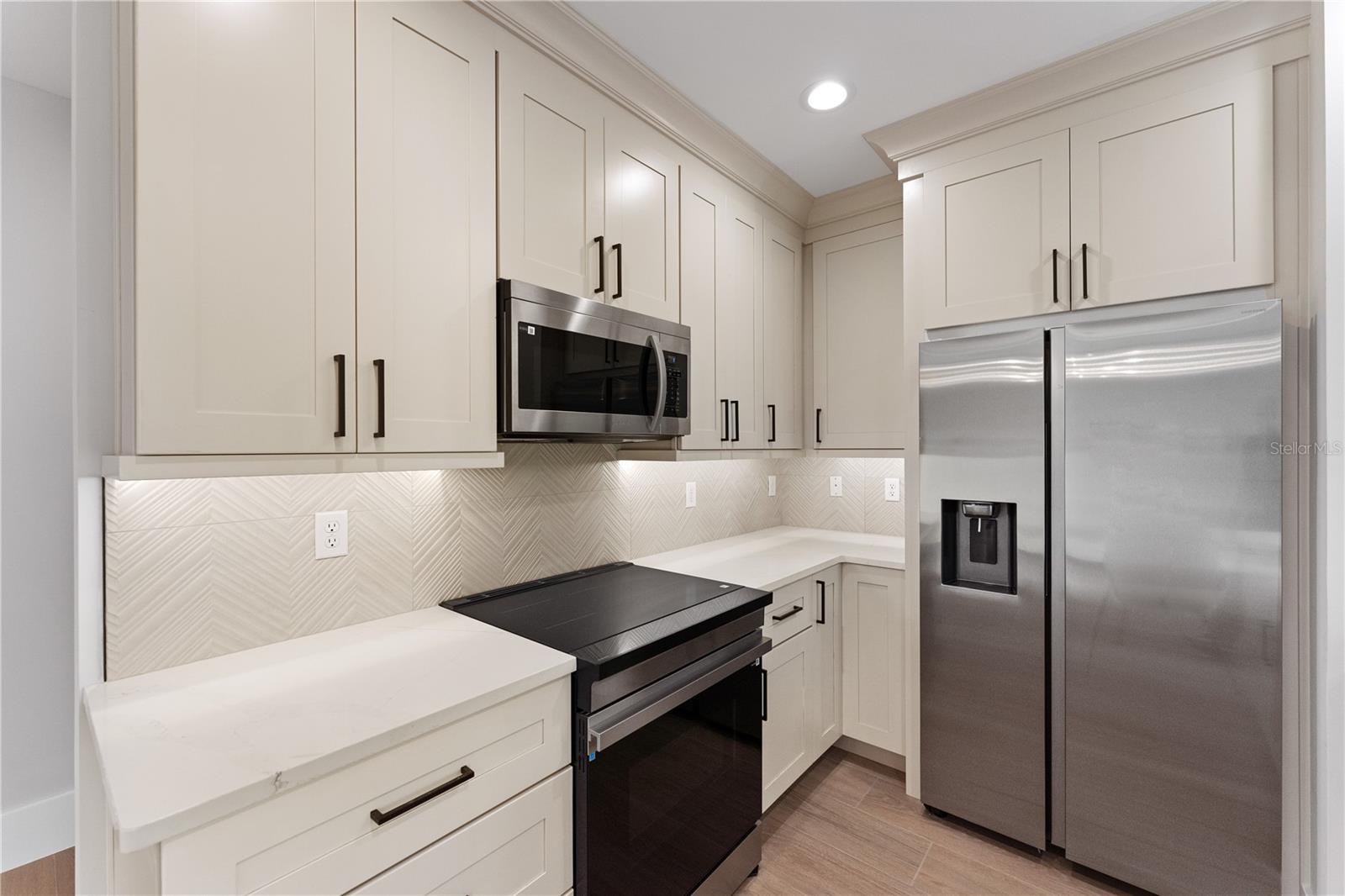 457 Riverview, Sanford, FL 32771