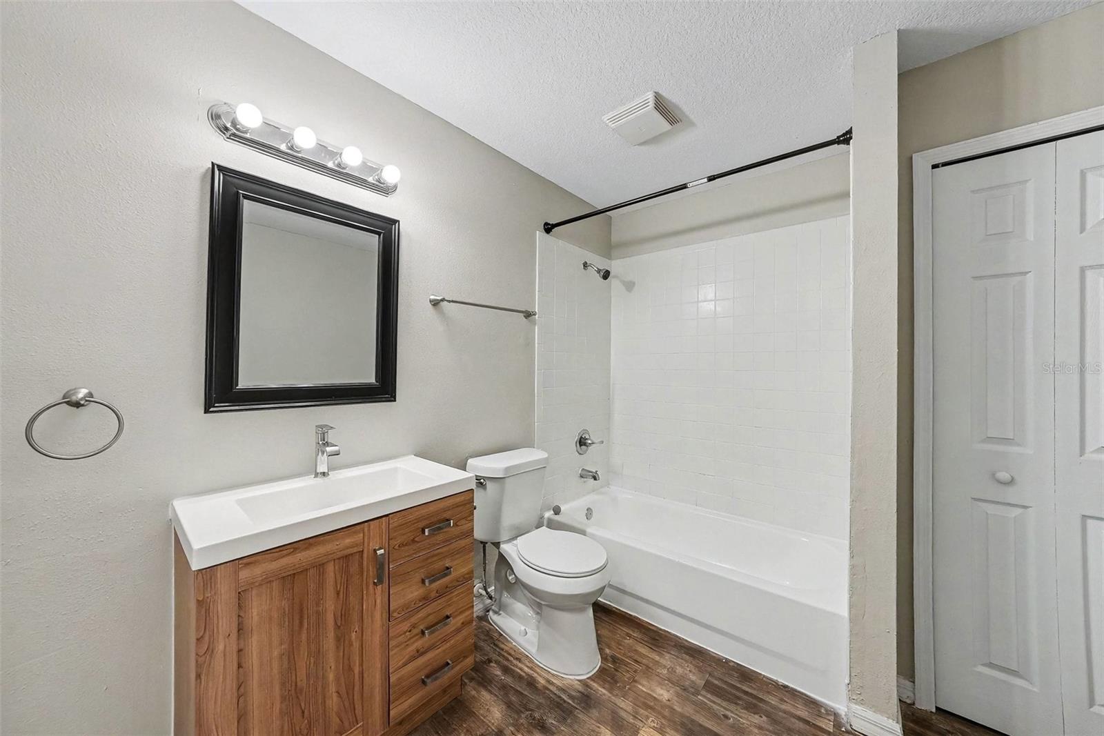 4803 Dunquin, Tampa, FL 33610