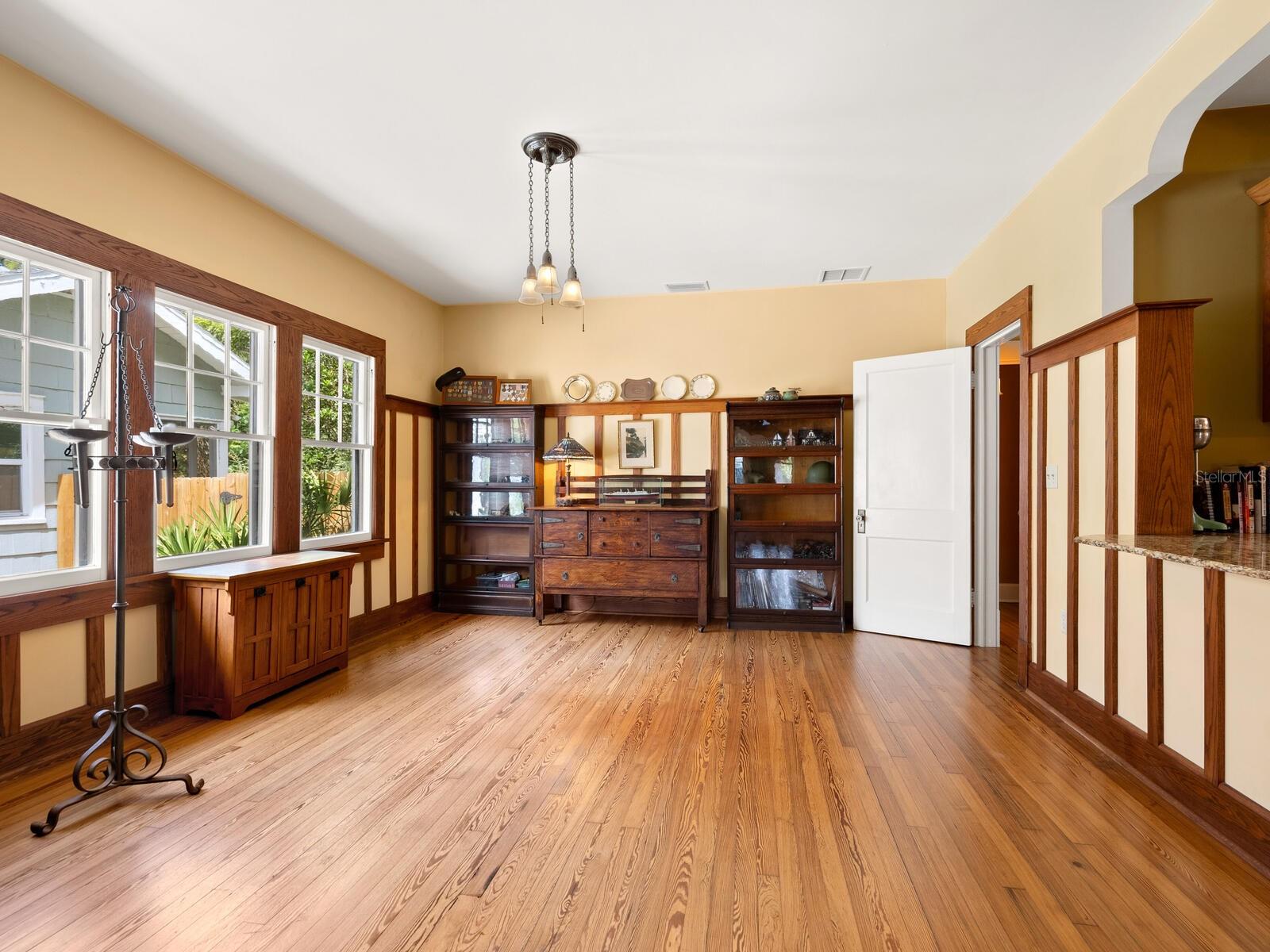 2322 7th, Bradenton, FL 34205