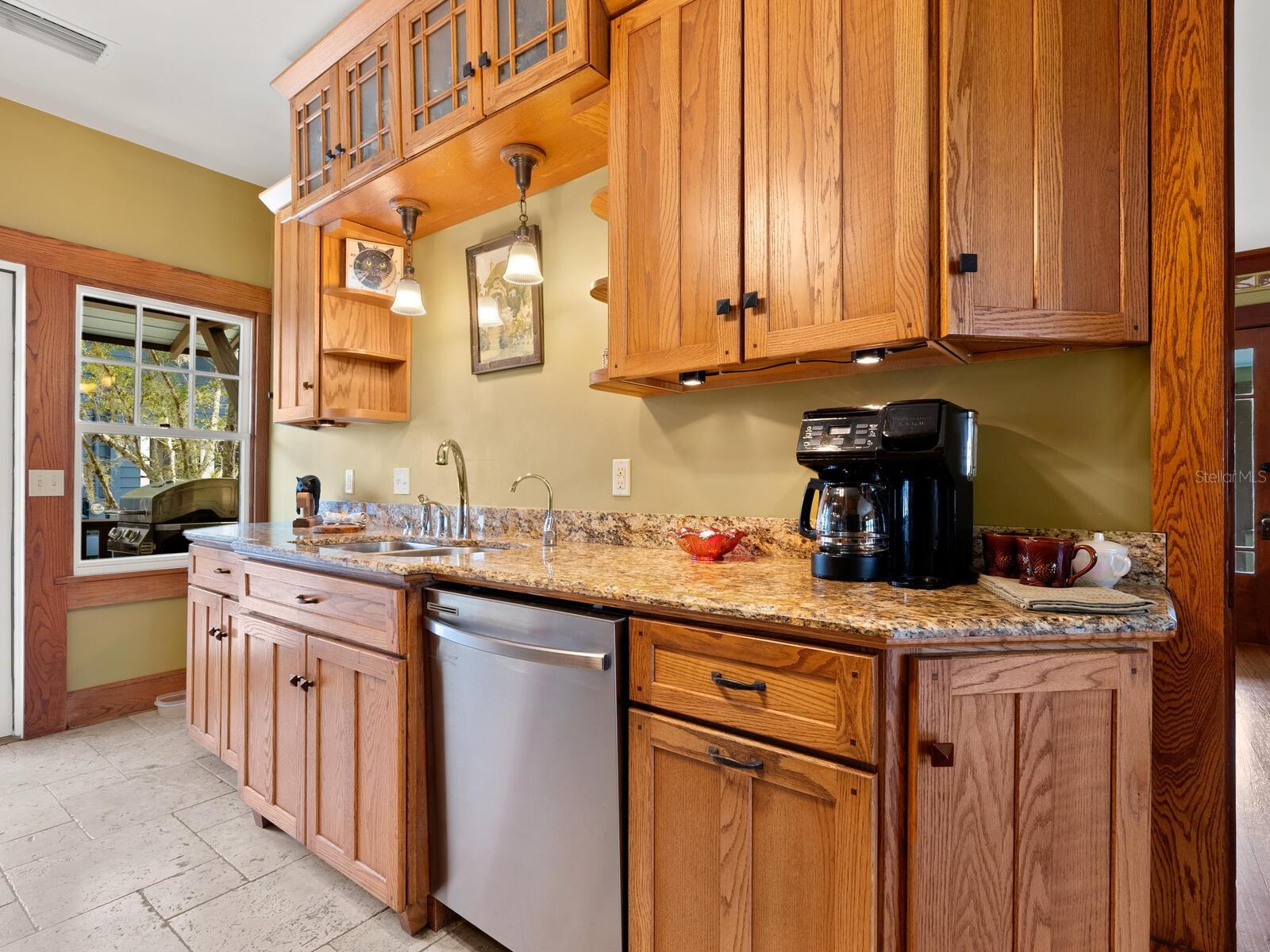 2322 7th, Bradenton, FL 34205