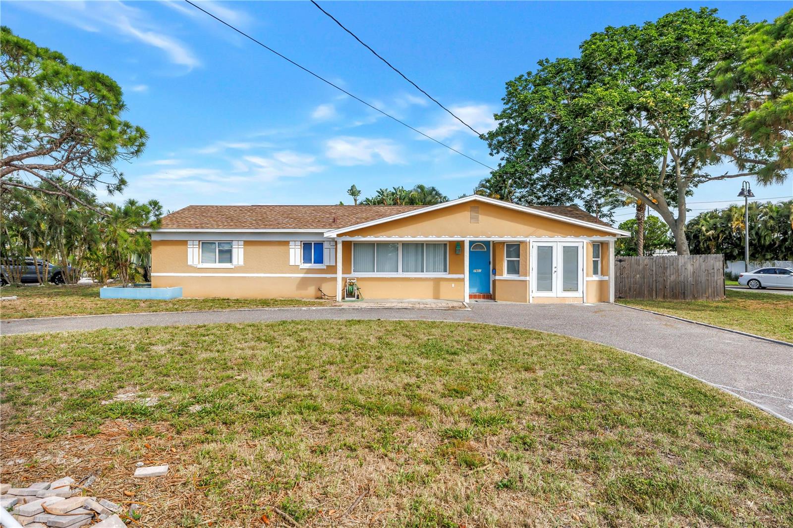 7901 Causeway, St Petersburg, FL 33707