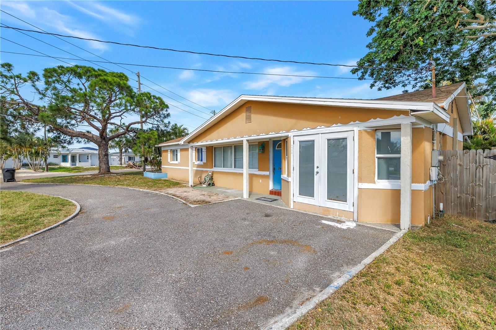 7901 Causeway, St Petersburg, FL 33707