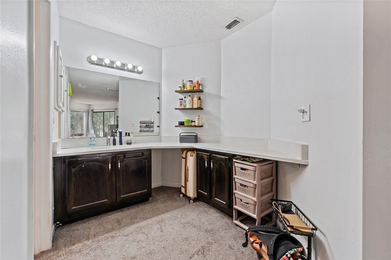 4312 Lakeway Unit 12f, Orlando, FL 32839