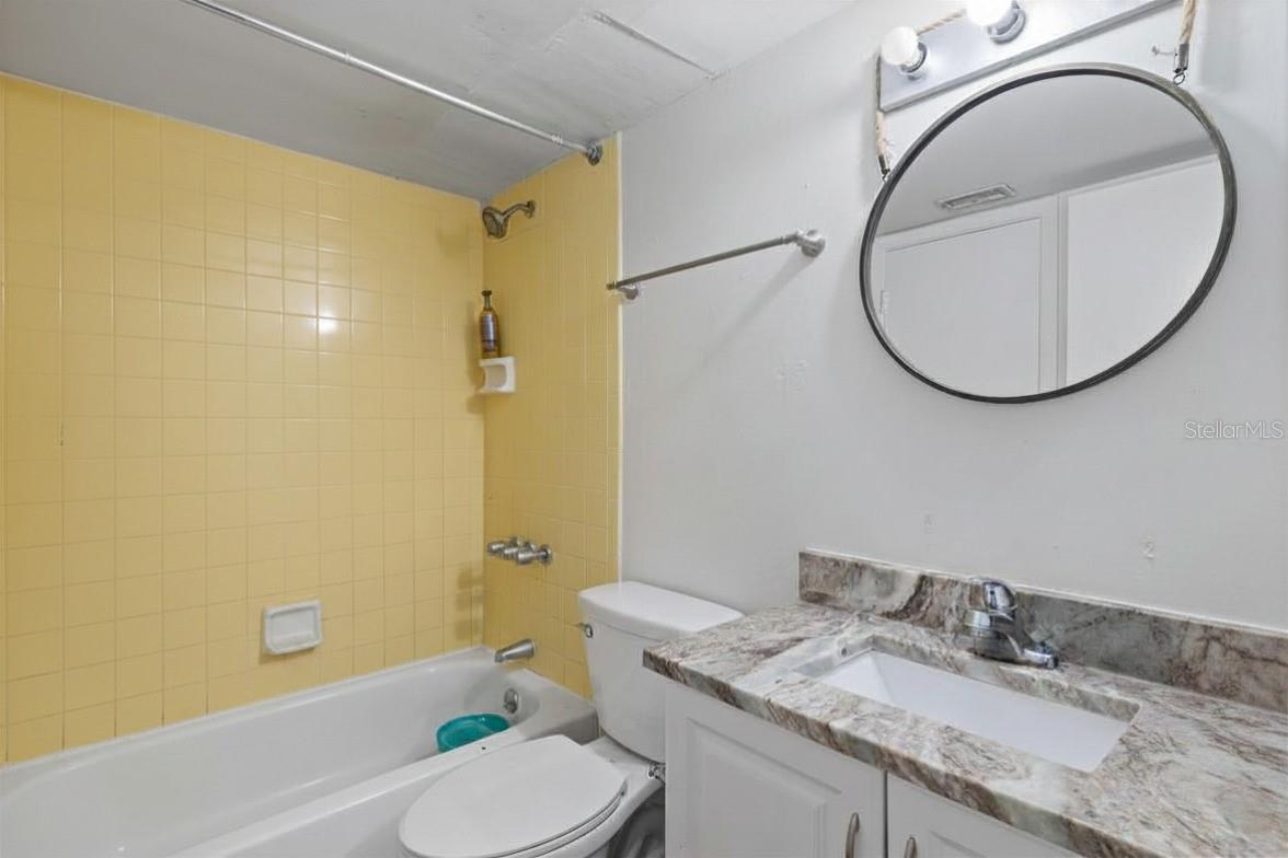 3840 Lake Unit 125, Tampa, FL 33614
