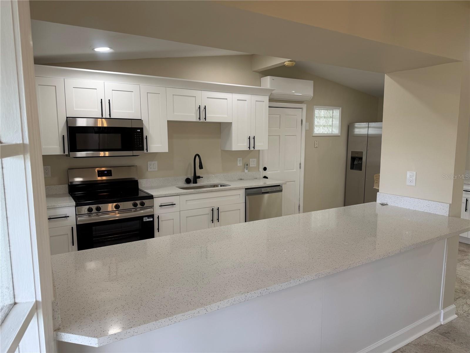 13423 Susan, Hudson, FL 34667