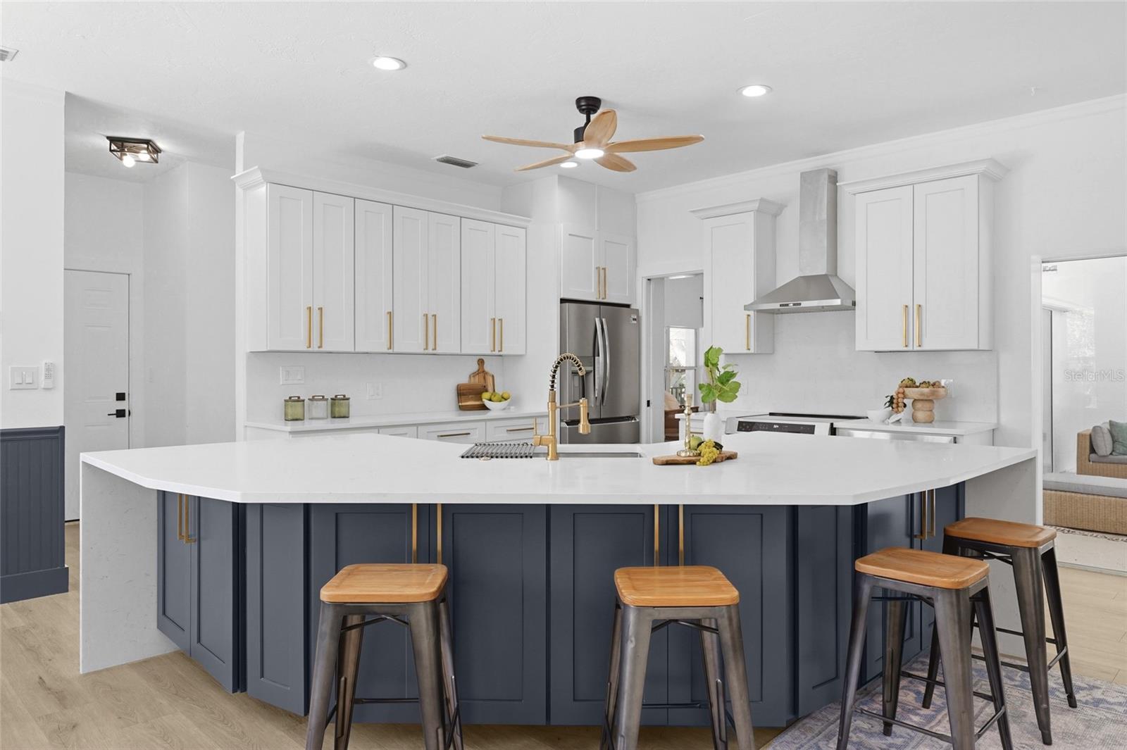 4074 Redbird, Sarasota, FL 34231