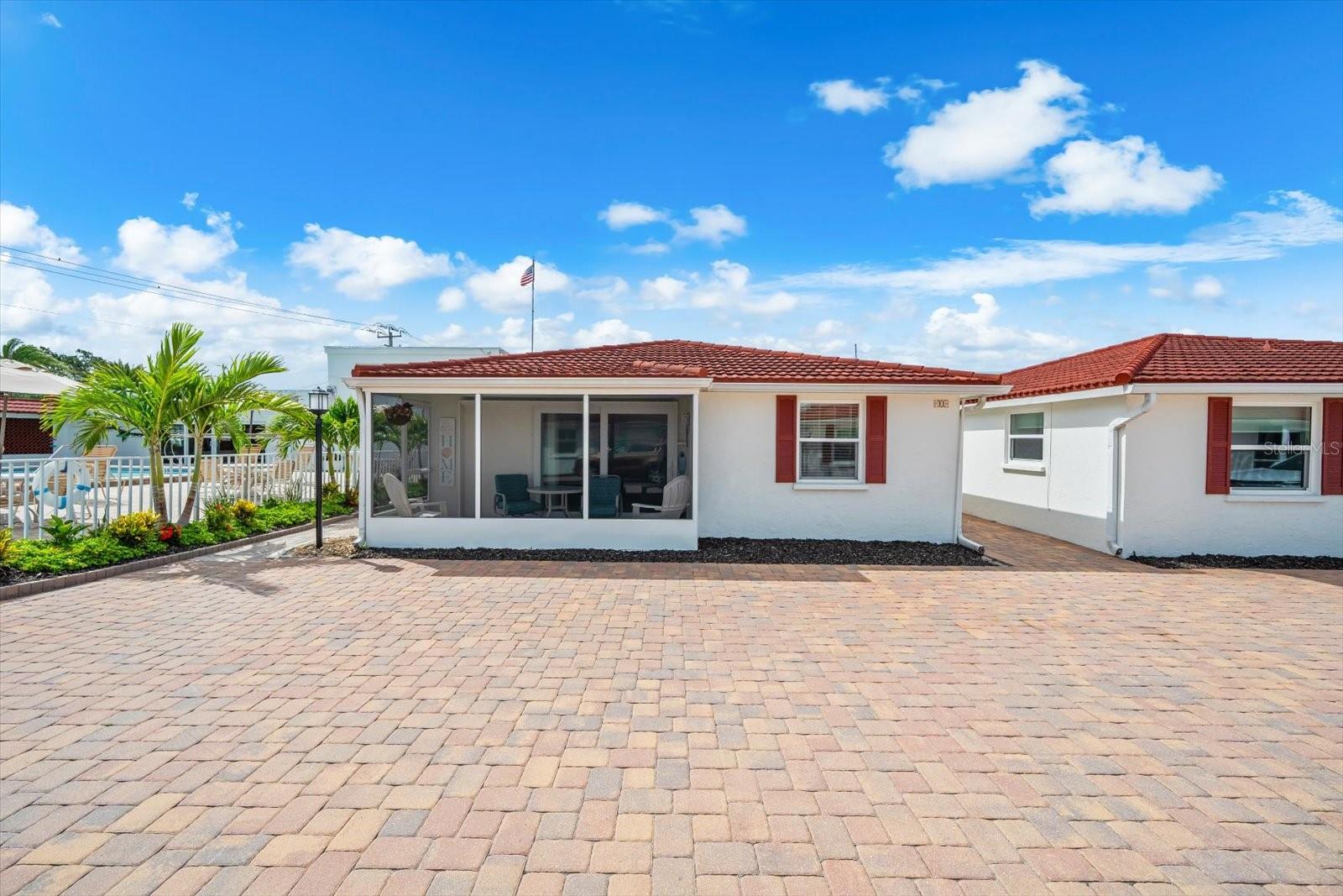 6154 Midnight Pass Unit B1, Sarasota, FL 34242