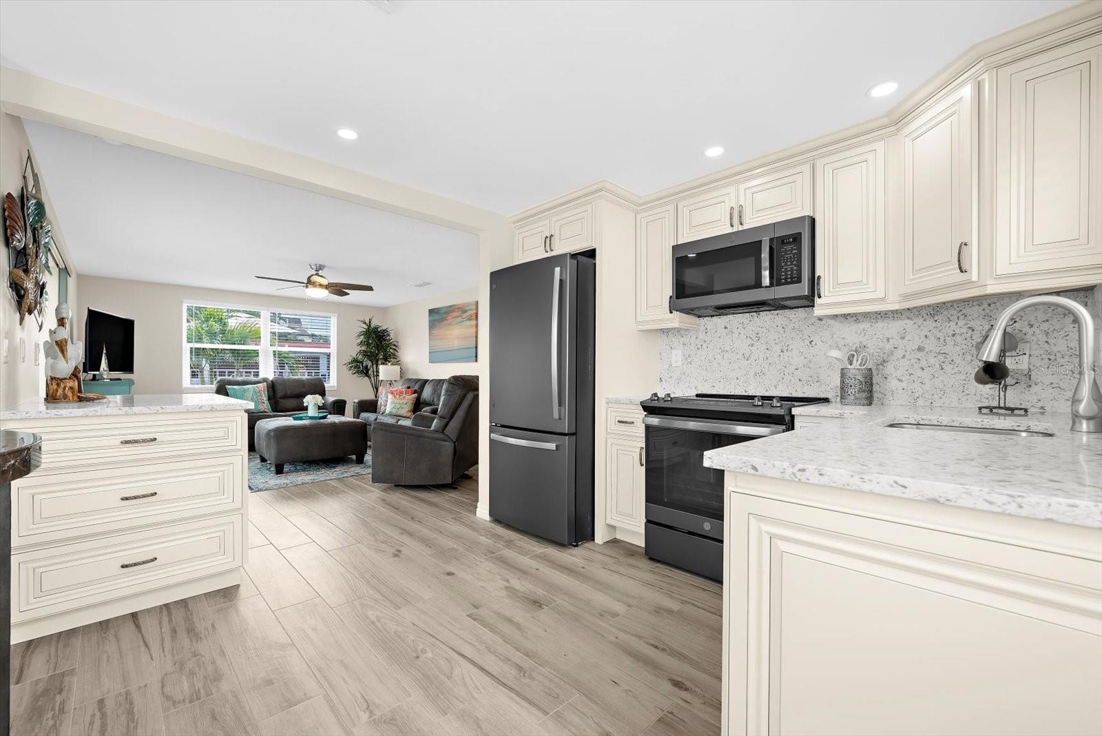 6154 Midnight Pass Unit B1, Sarasota, FL 34242