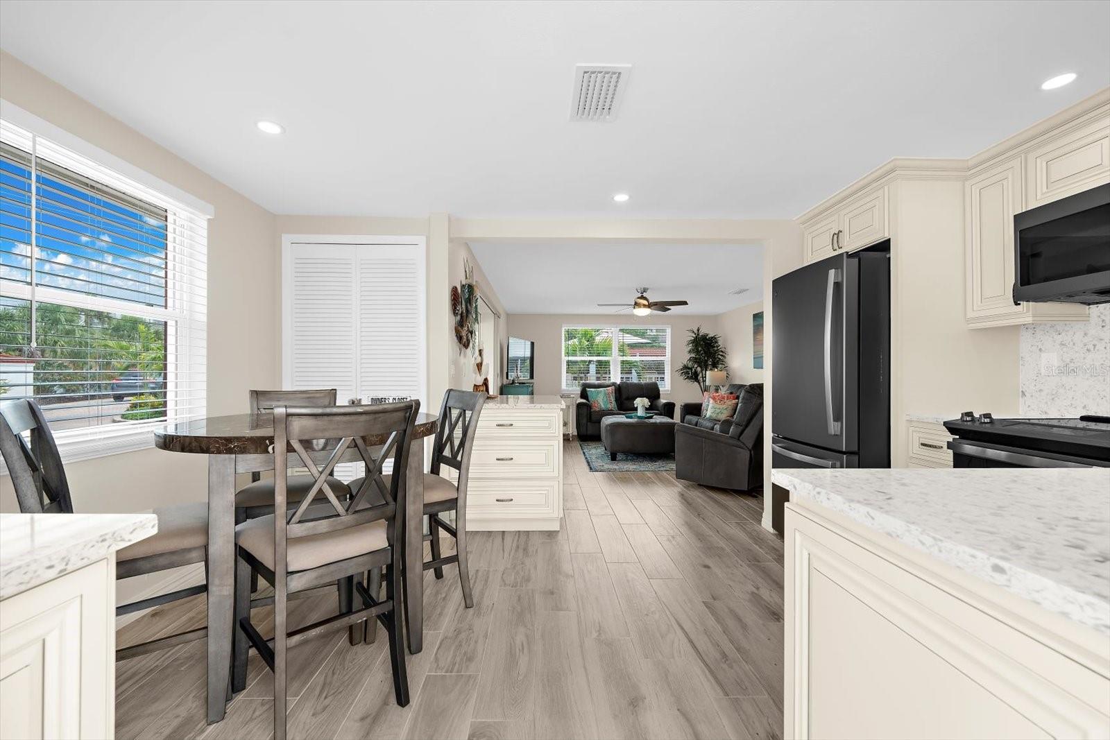 6154 Midnight Pass Unit B1, Sarasota, FL 34242