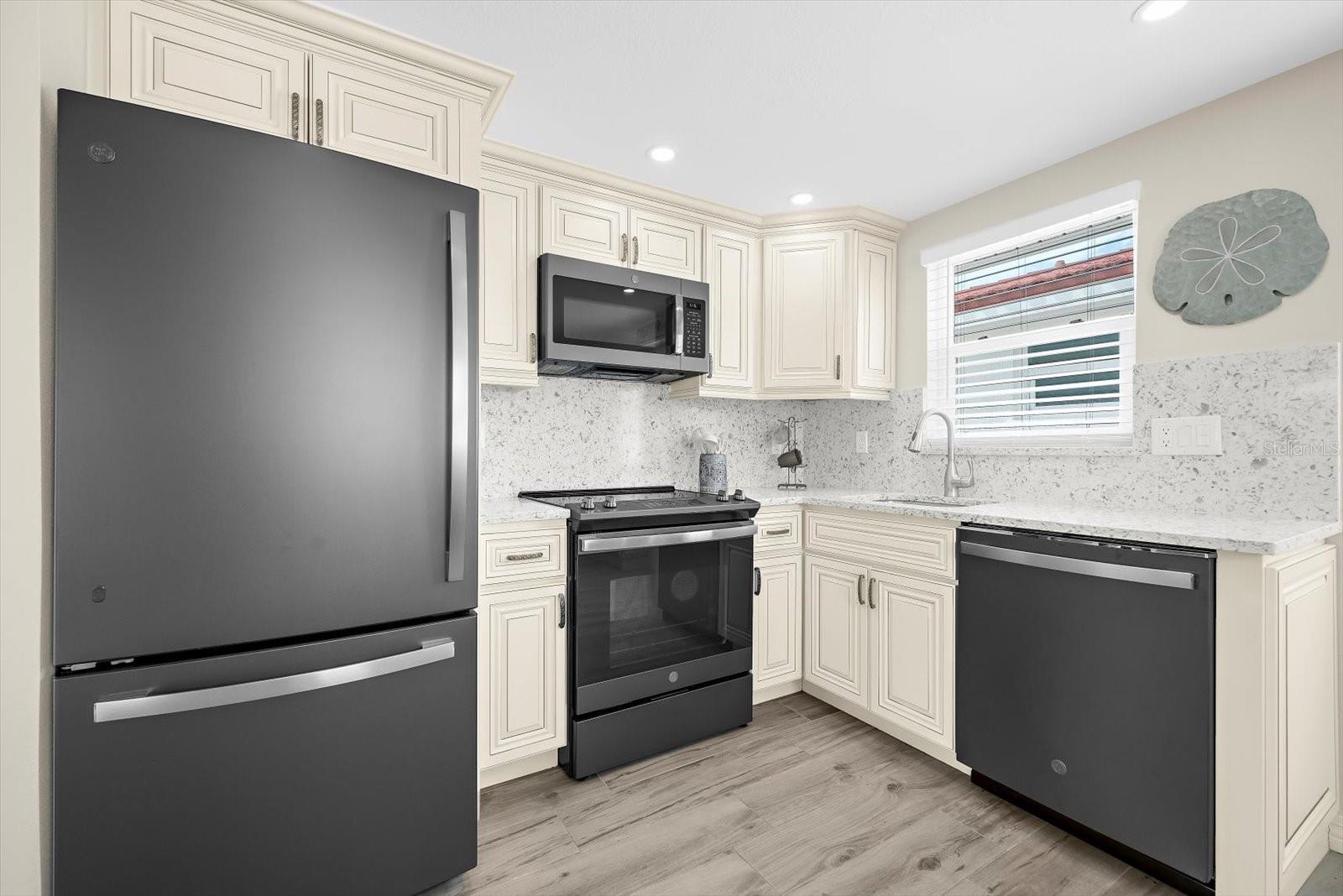 6154 Midnight Pass Unit B1, Sarasota, FL 34242