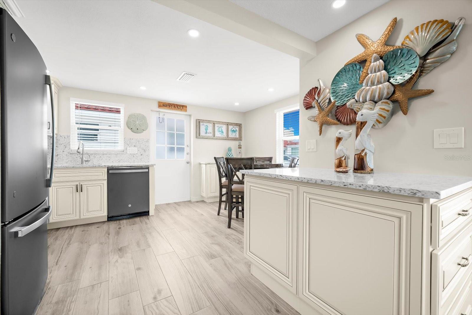 6154 Midnight Pass Unit B1, Sarasota, FL 34242