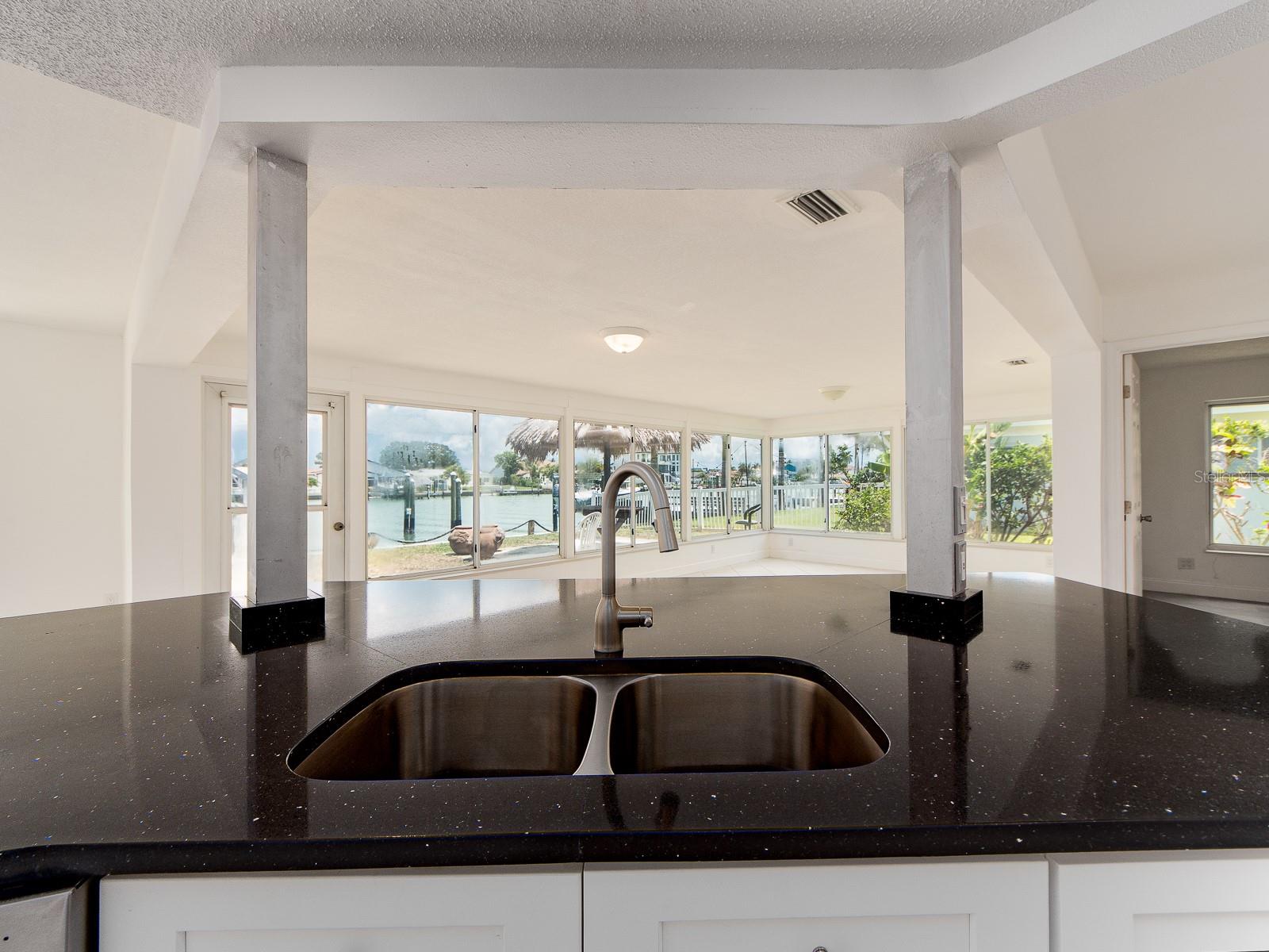 720 115th, Treasure Island, FL 33706