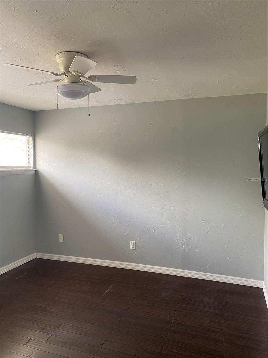 4394 Sandner, Sarasota, FL 34243