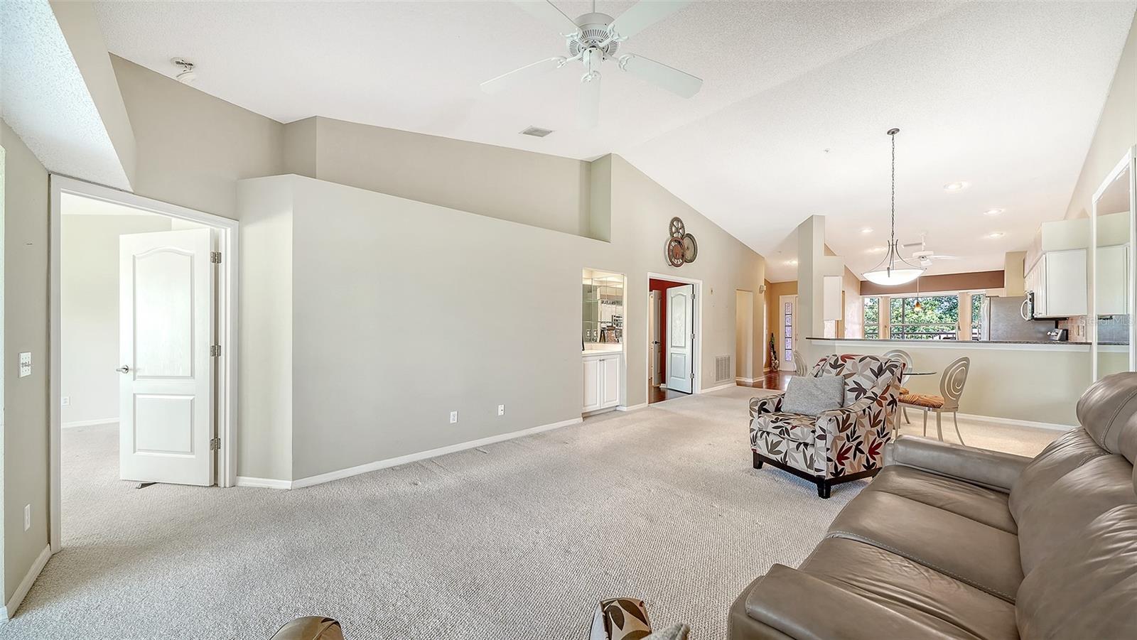 9641 Castle Point Unit 1226, Sarasota, FL 34238
