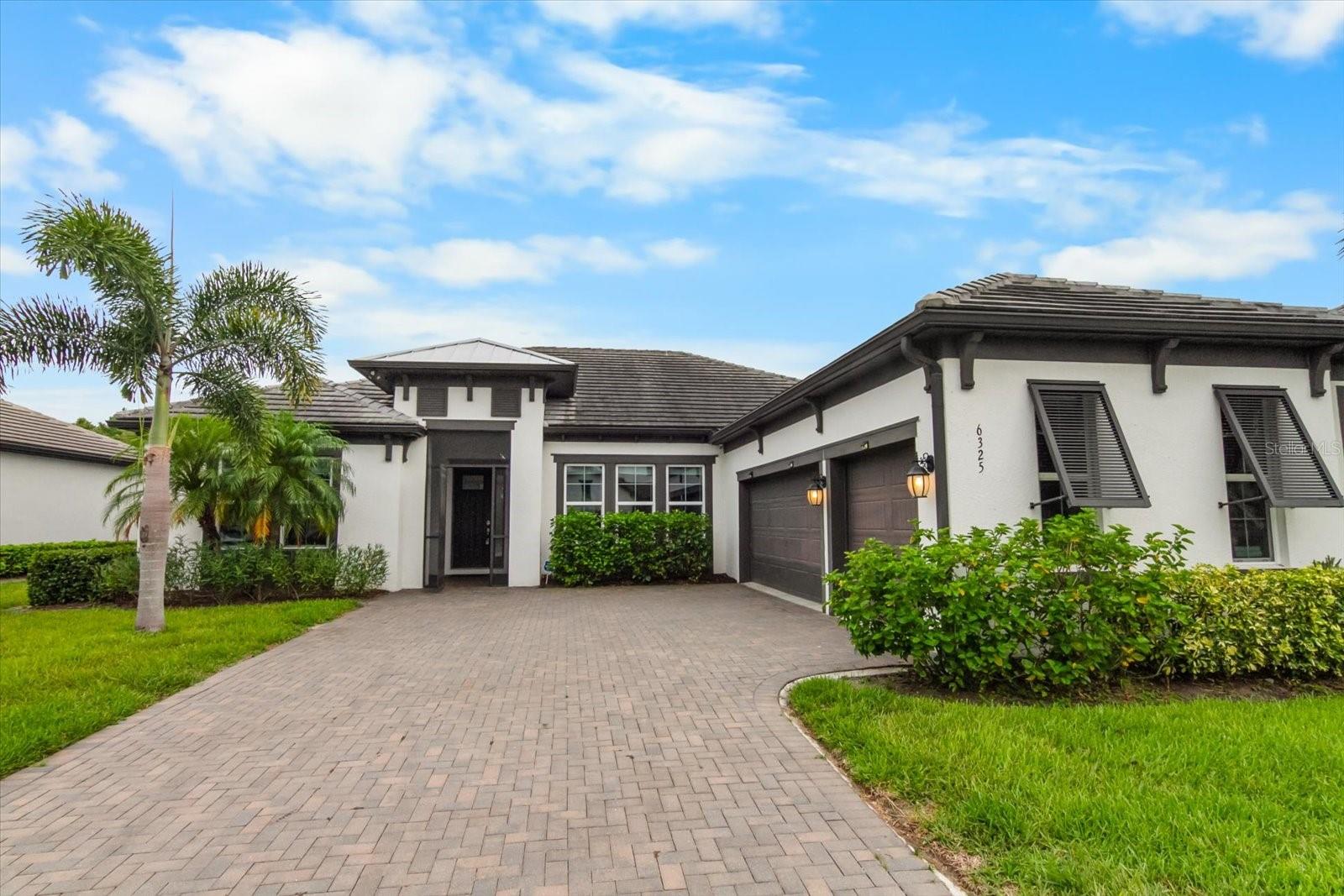 6325 Rivo Lakes, Sarasota, FL 34241