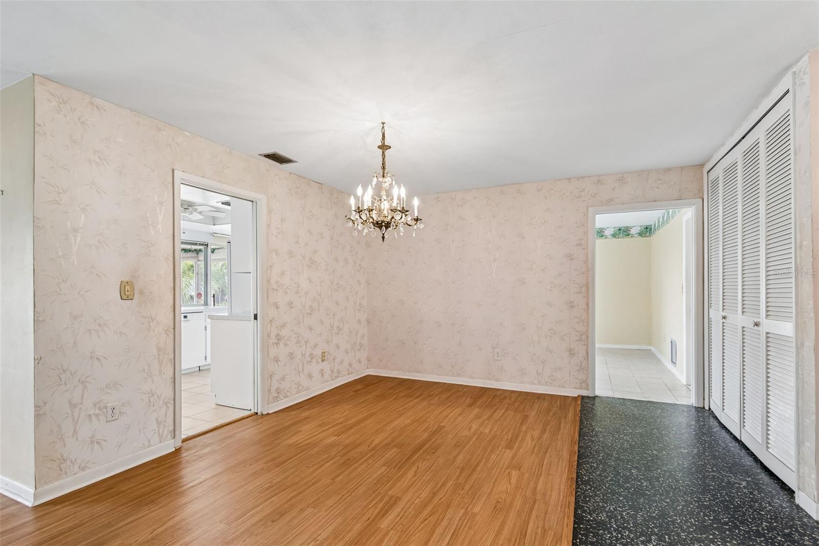 14363 Neptune, Seminole, FL 33776