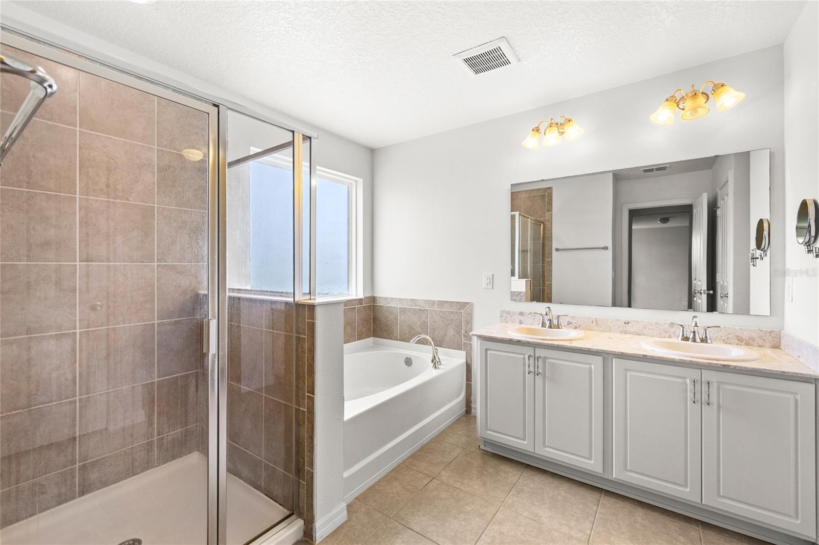 12135 Carson, Orlando, FL 32824