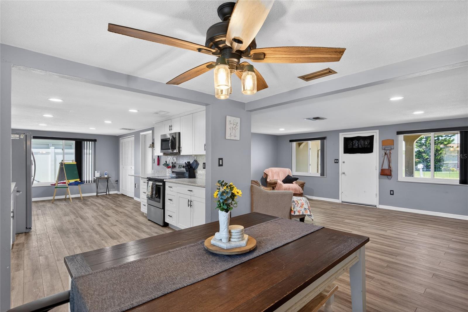 10237 Oak Hill, Port Richey, FL 34668