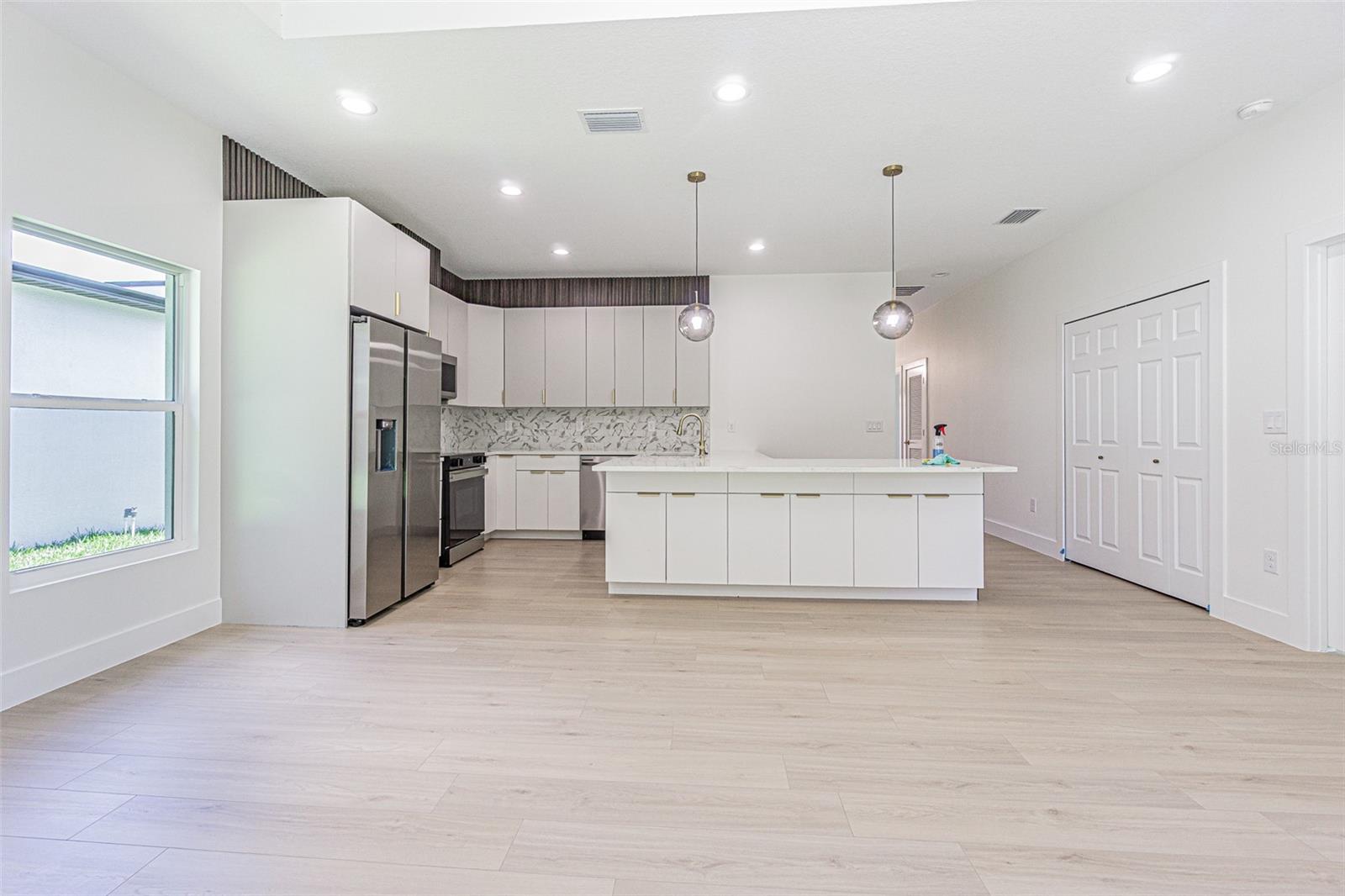 12680 Central, Tampa, FL 33612