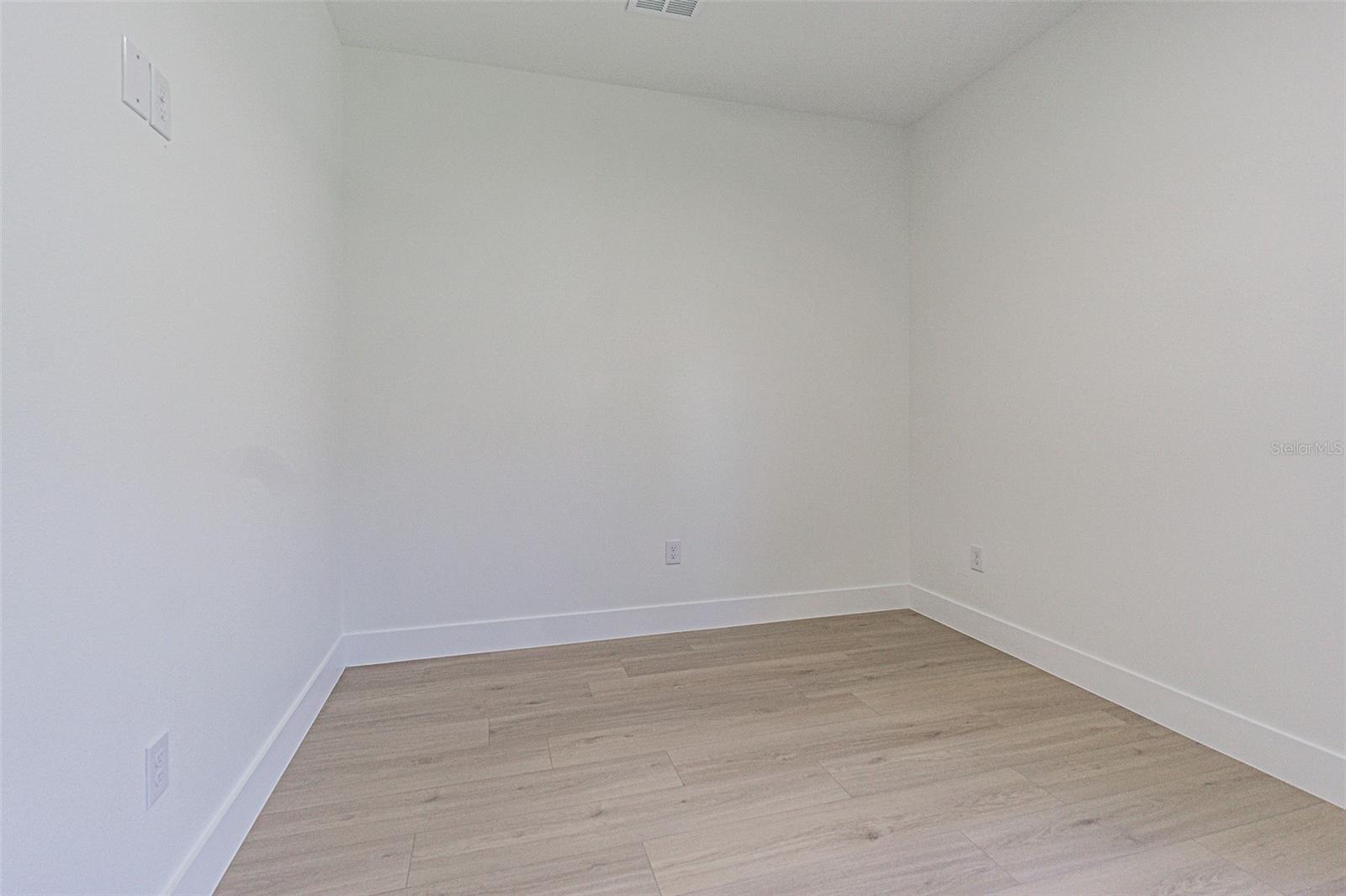 12680 Central, Tampa, FL 33612