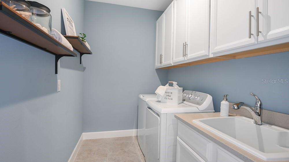 7528 Moonbeam, Sarasota, FL 34241