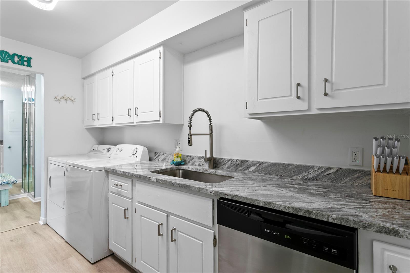 501 E Bay Unit 104, Largo, FL 33770