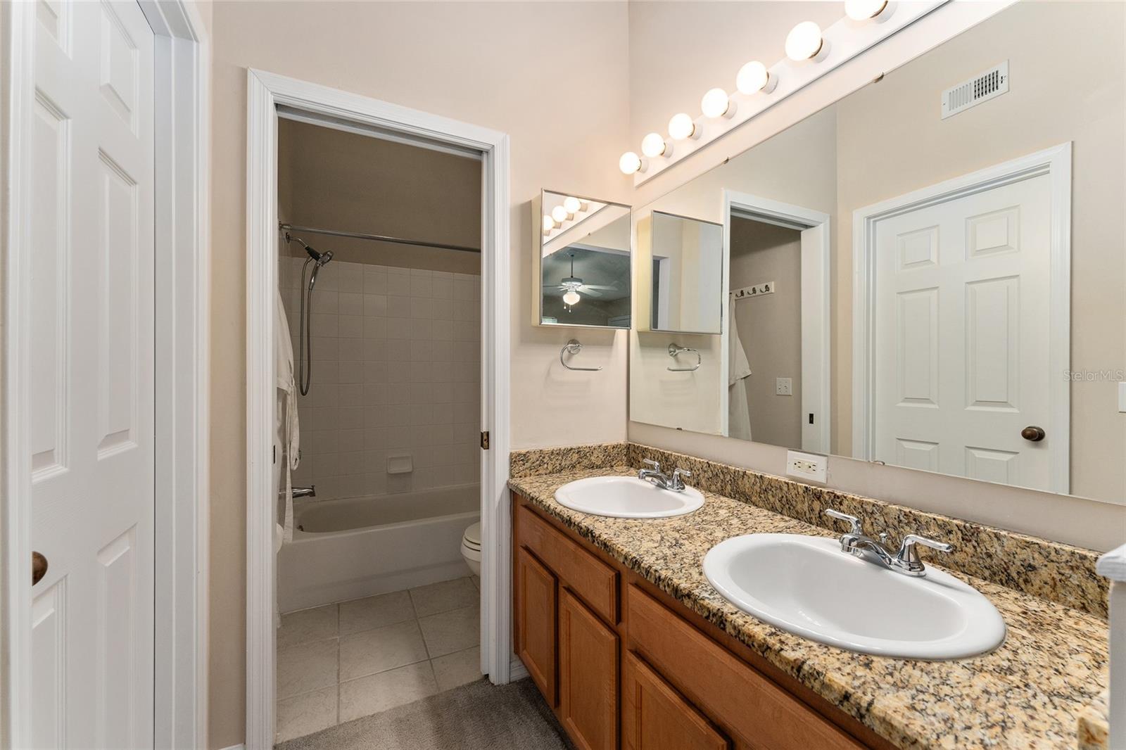 10000 52nd Unit 42, Gainesville, FL 32608