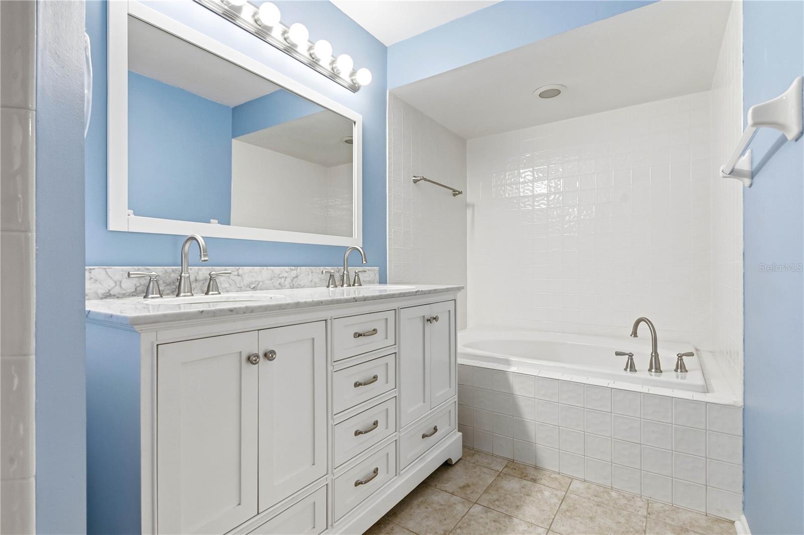 5515 Salem Square, Palm Harbor, FL 34685