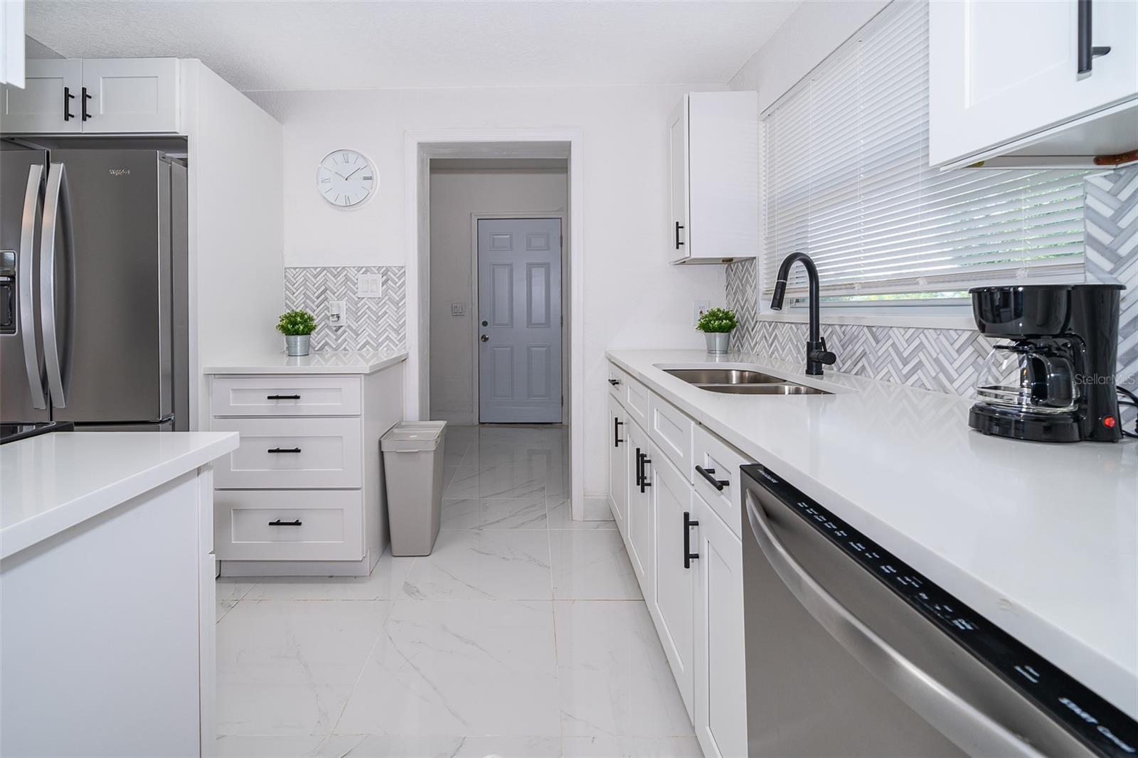 5815 Wolf, Orlando, FL 32808