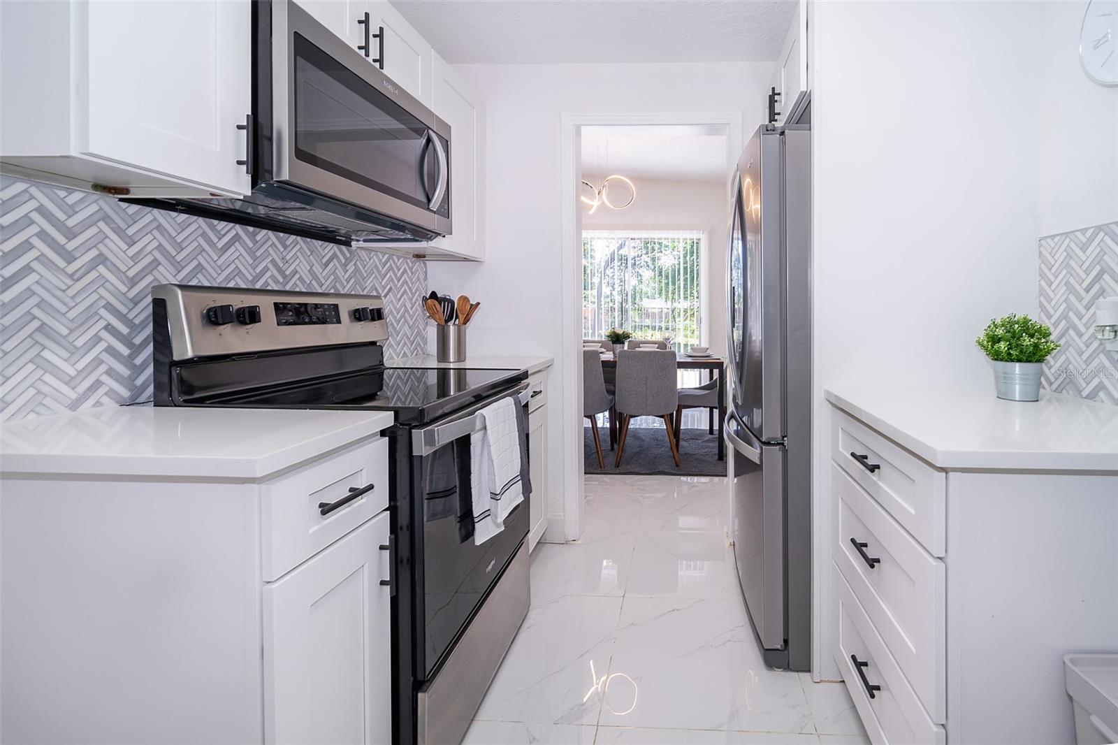 5815 Wolf, Orlando, FL 32808