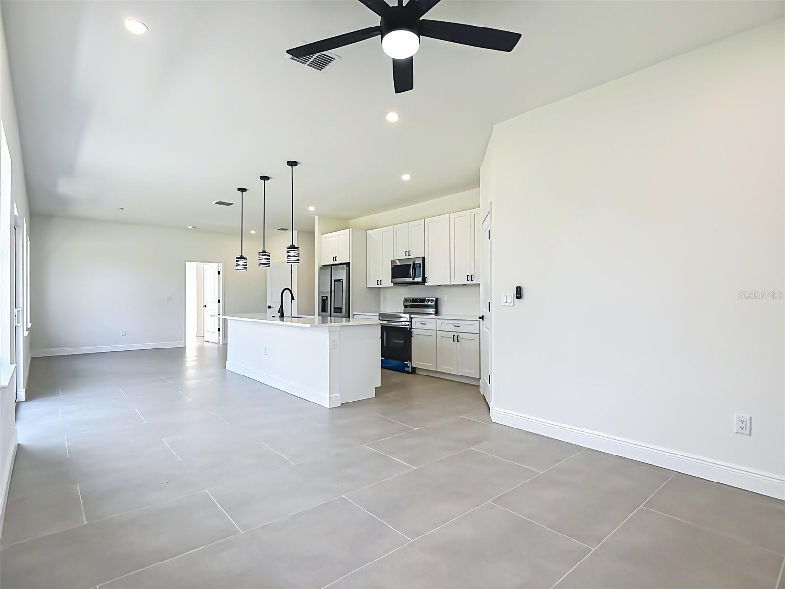 4018 3rd, Lehigh Acres, FL 33971