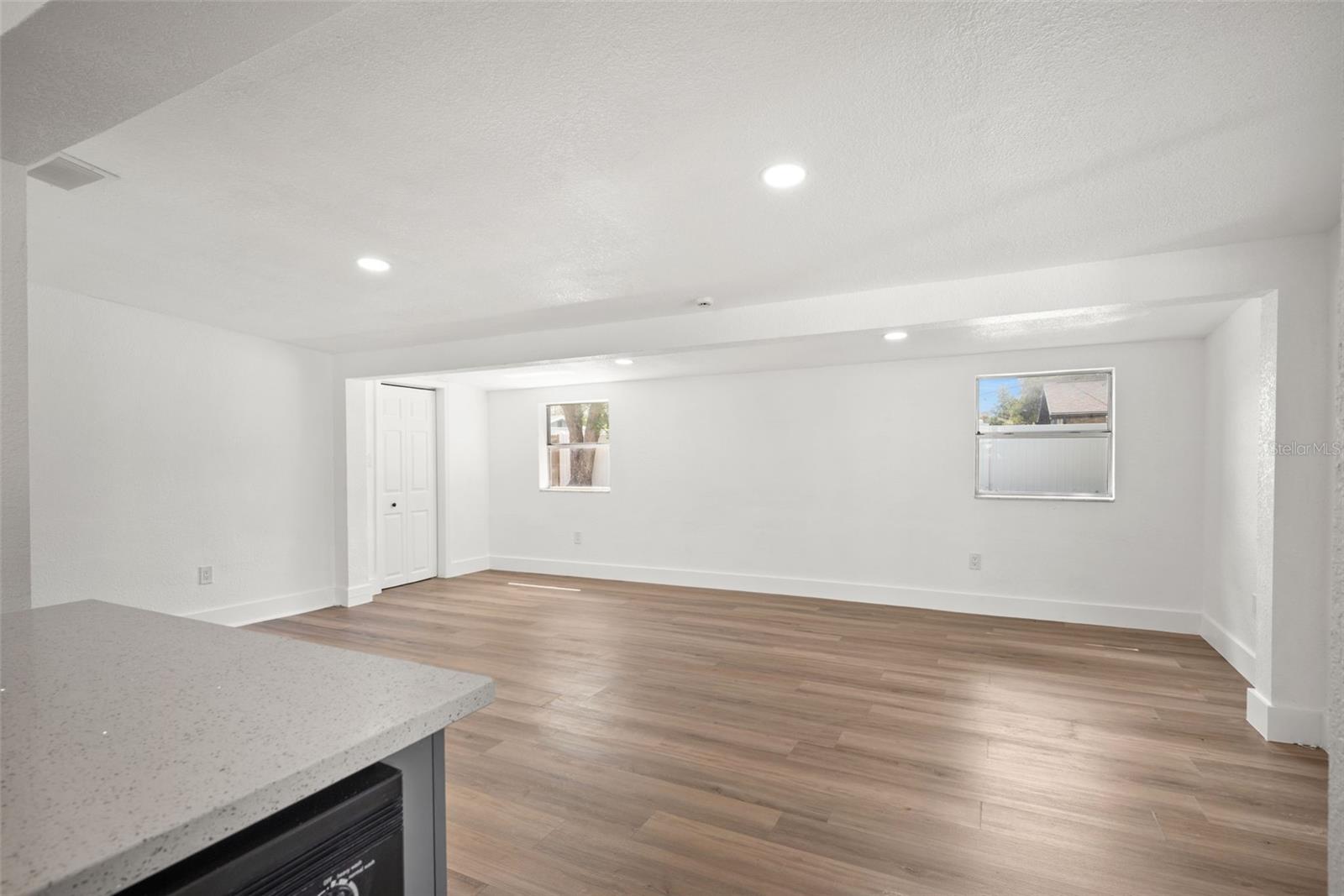 9596 Groveland, Seminole, FL 33772
