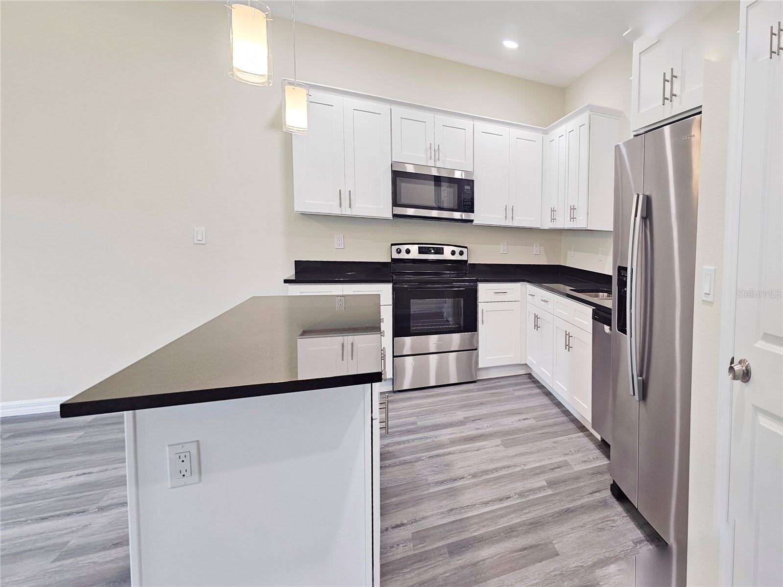 4371 Cambio Gardens, Tampa, FL 33610