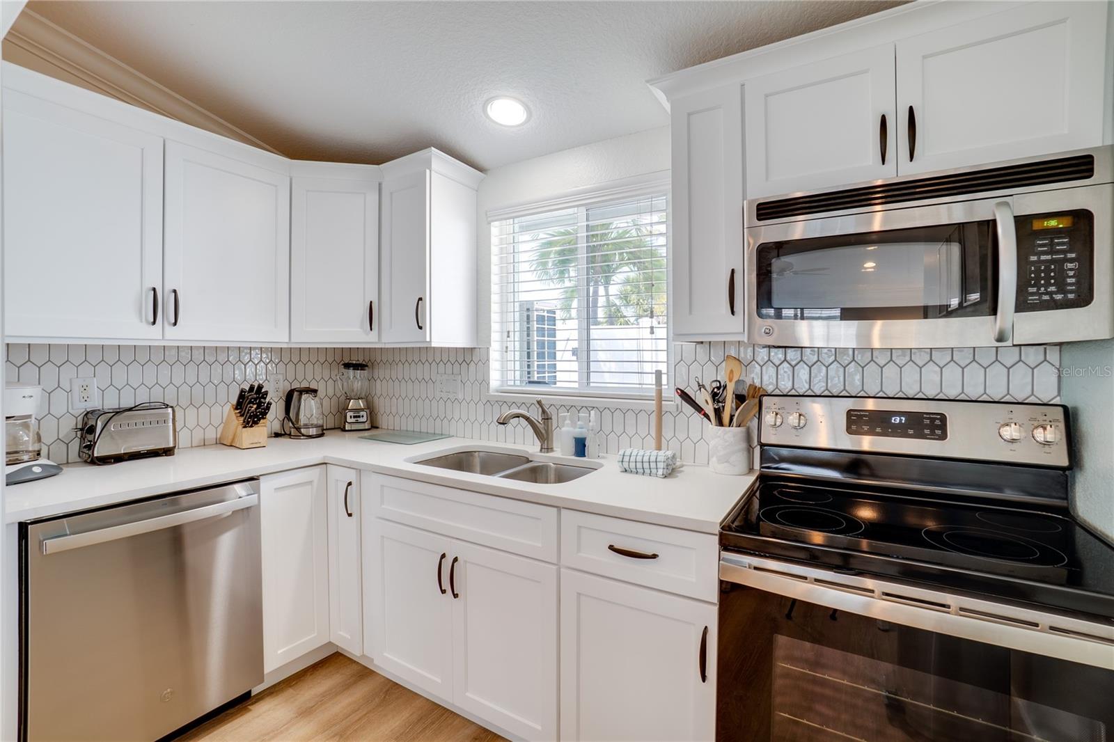 3009 Avenue Unit A, Bradenton Beach, FL 34217