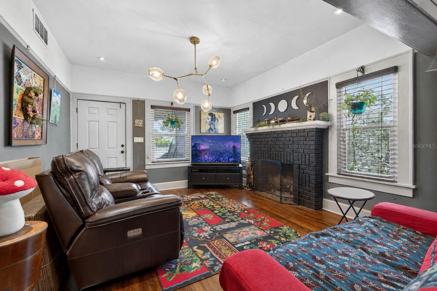 2128 5th, St Petersburg, FL 33713