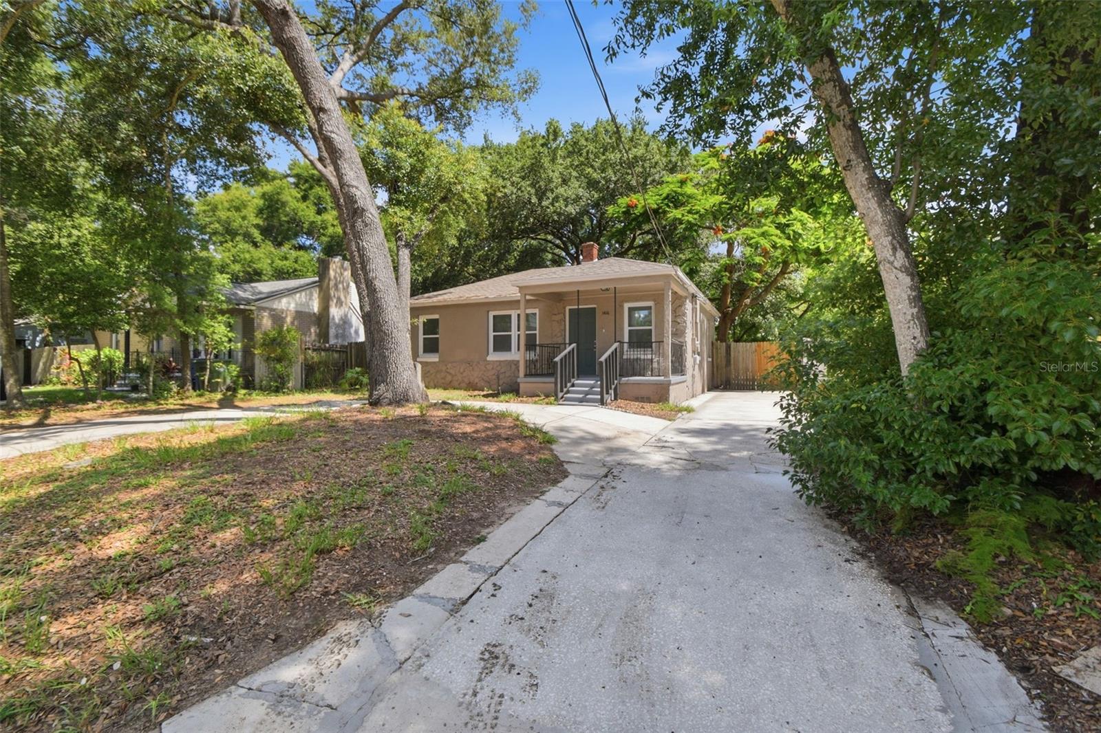 1416 Mohawk, Tampa, FL 33604