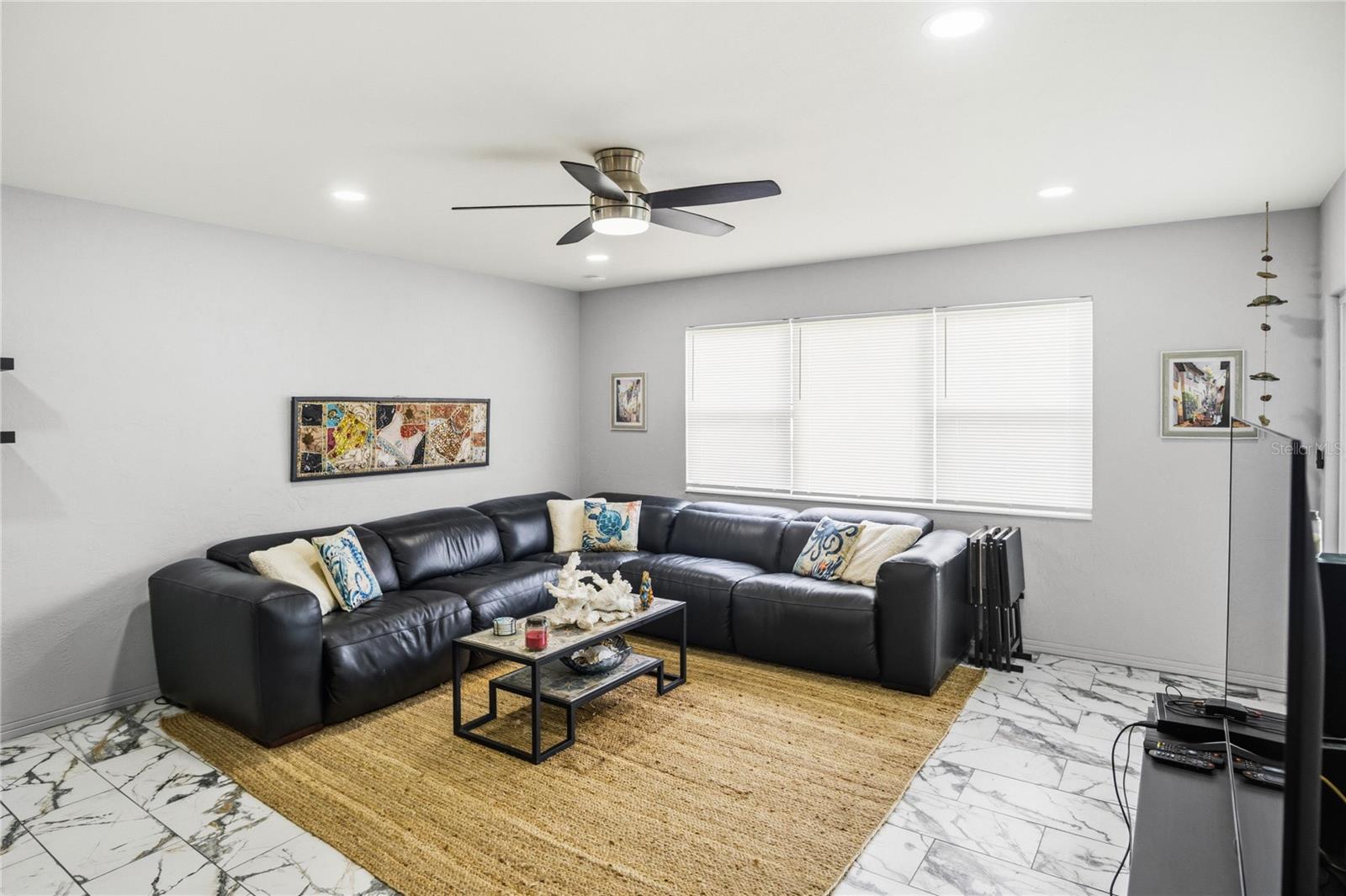416 73rd Unit 207, St Petersburg, FL 33702