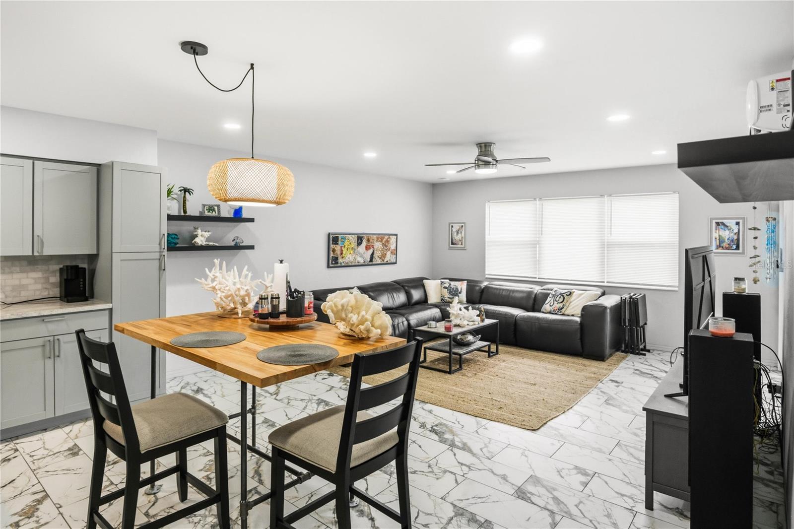416 73rd Unit 207, St Petersburg, FL 33702