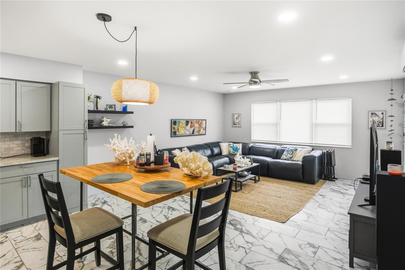 416 73rd Unit 207, St Petersburg, FL 33702