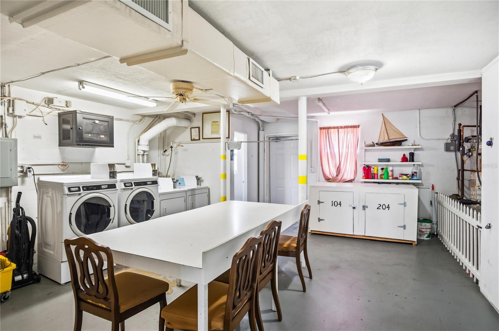 416 73rd Unit 207, St Petersburg, FL 33702