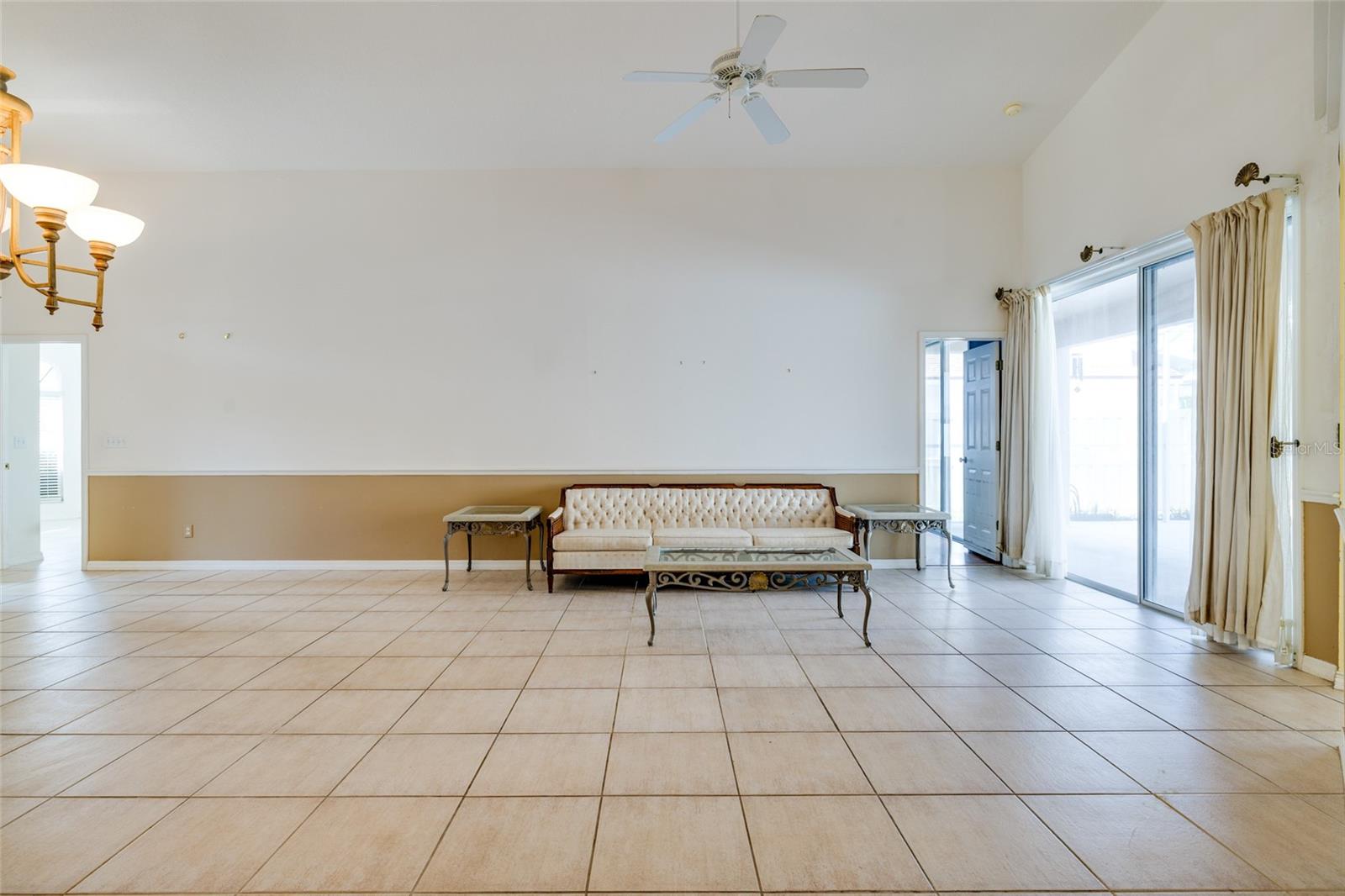 1805 Wood Bend, Tarpon Springs, FL 34689